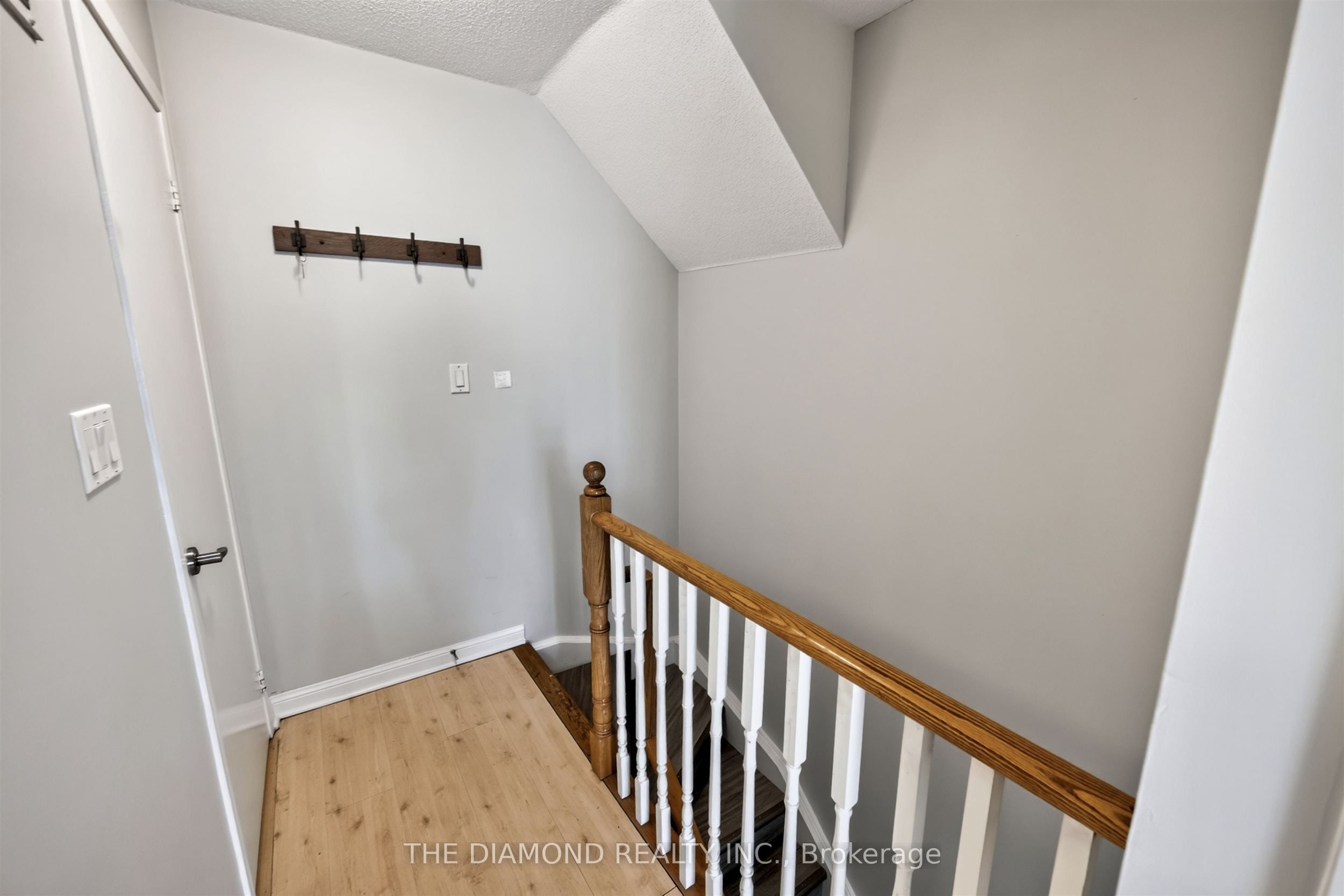 16 LAIDLAW Street 912, Toronto, ON M6K 1X2 photo 3