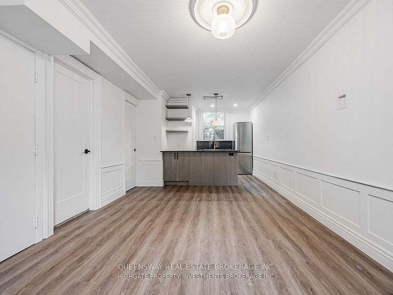 678 Willard Avenue, Toronto, ON M6S 3S5 photo 3