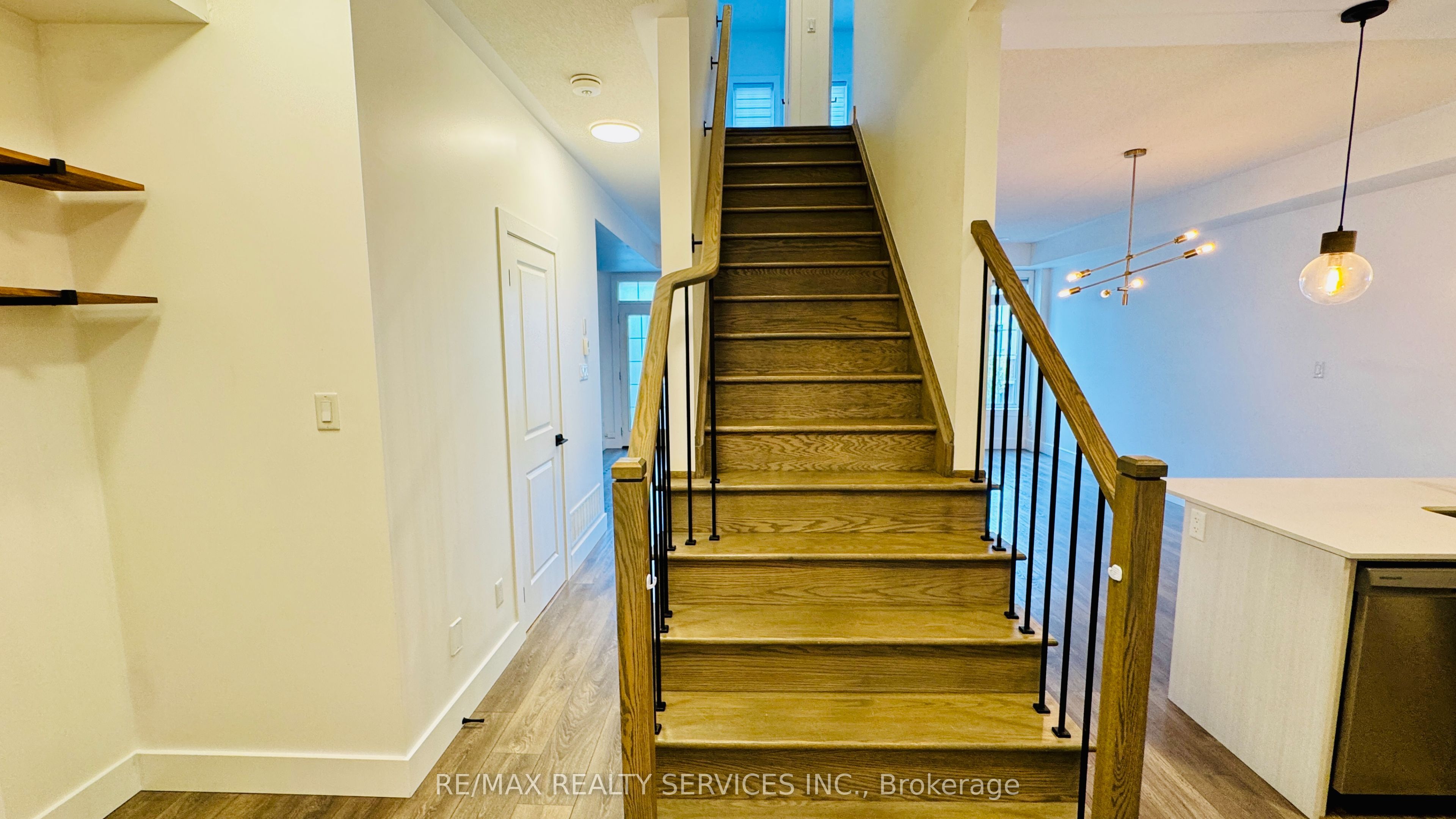 1159 Lloyd Landing, Milton, ON L9E 1K1 photo 5