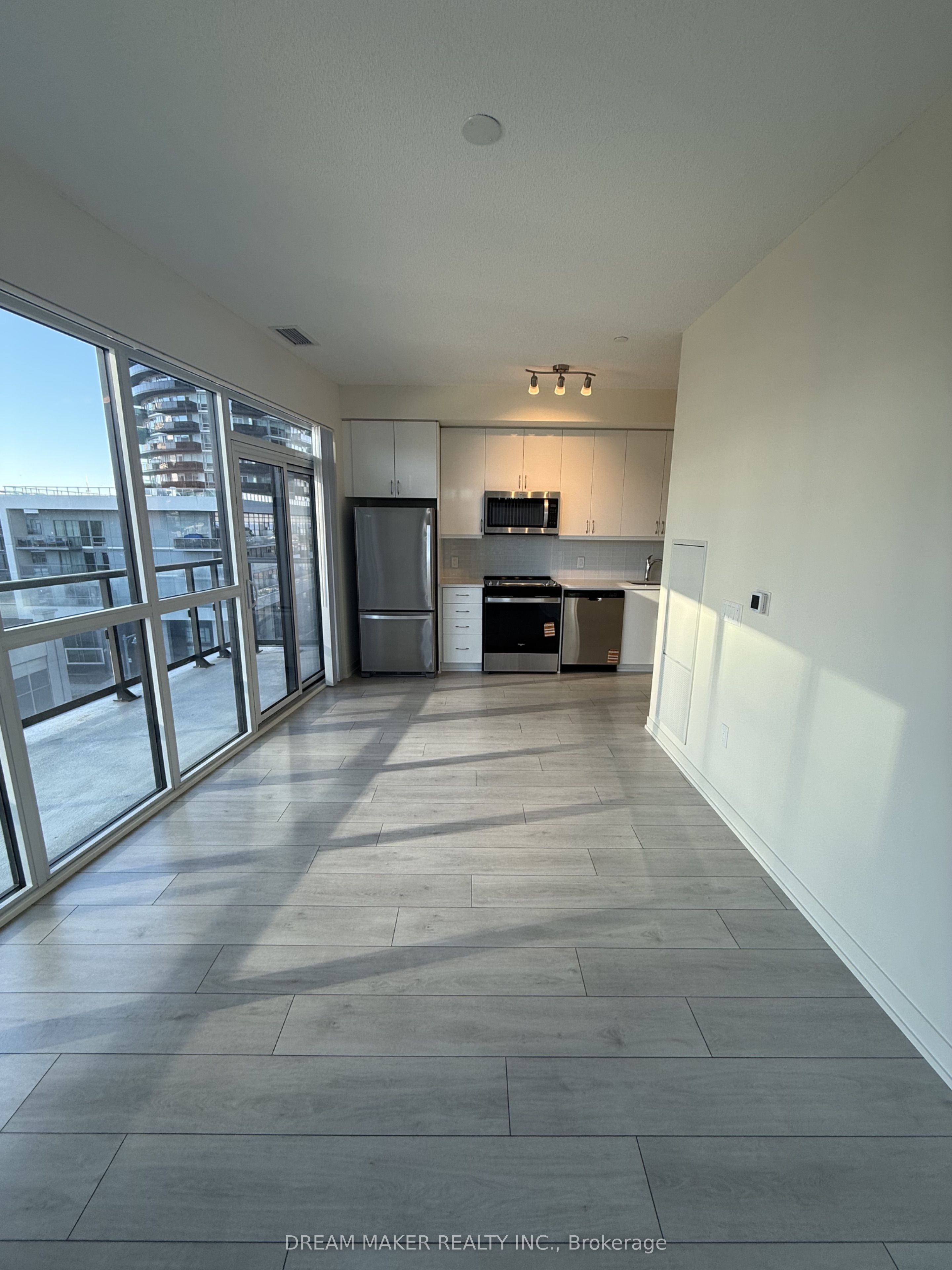 38 Annie Craig Drive 511, Toronto, ON M8V 0G9 photo 4