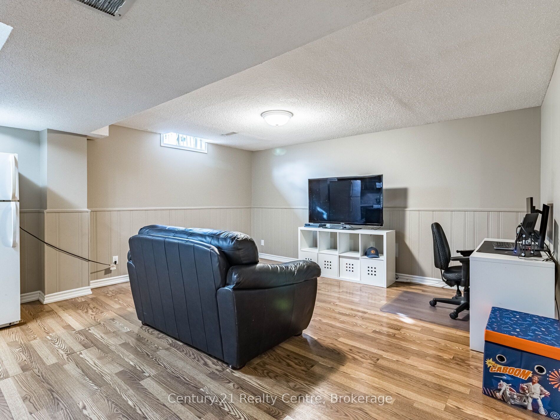 34 Niagara Place Basement, Brampton, ON L6S 4Y9 photo 4