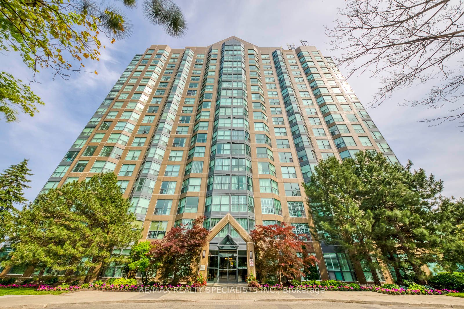 2177 Burnhamthorpe Road W 1605, Mississauga, ON L5L 5P9