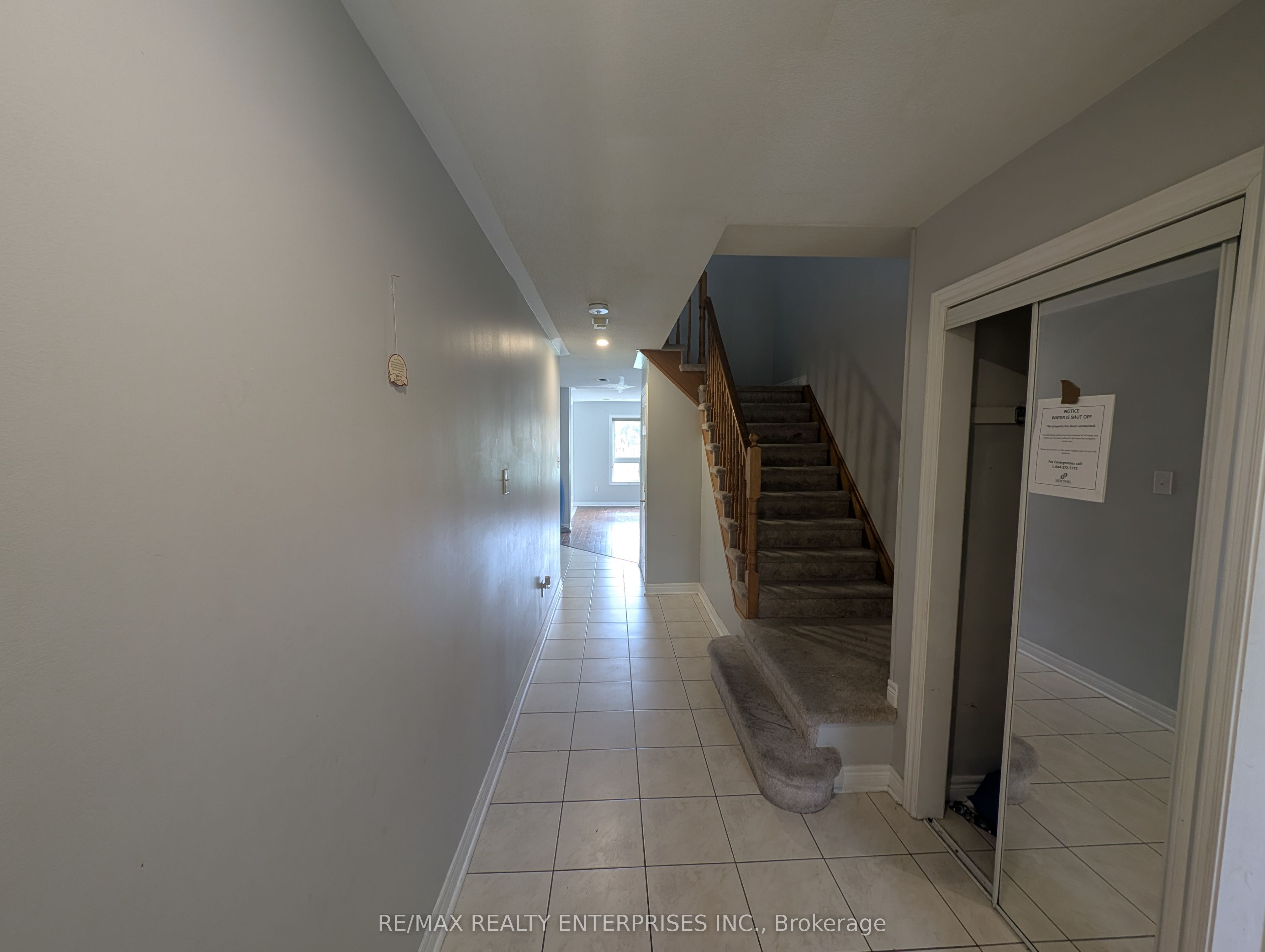 3974 Manatee Way, Mississauga, ON L5M 6P5 photo 2