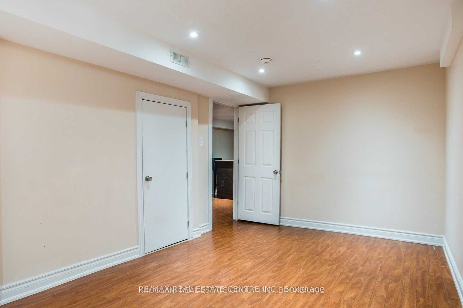 3283 Tacc(basement) Drive, Mississauga, ON L5M 0H4 photo 3