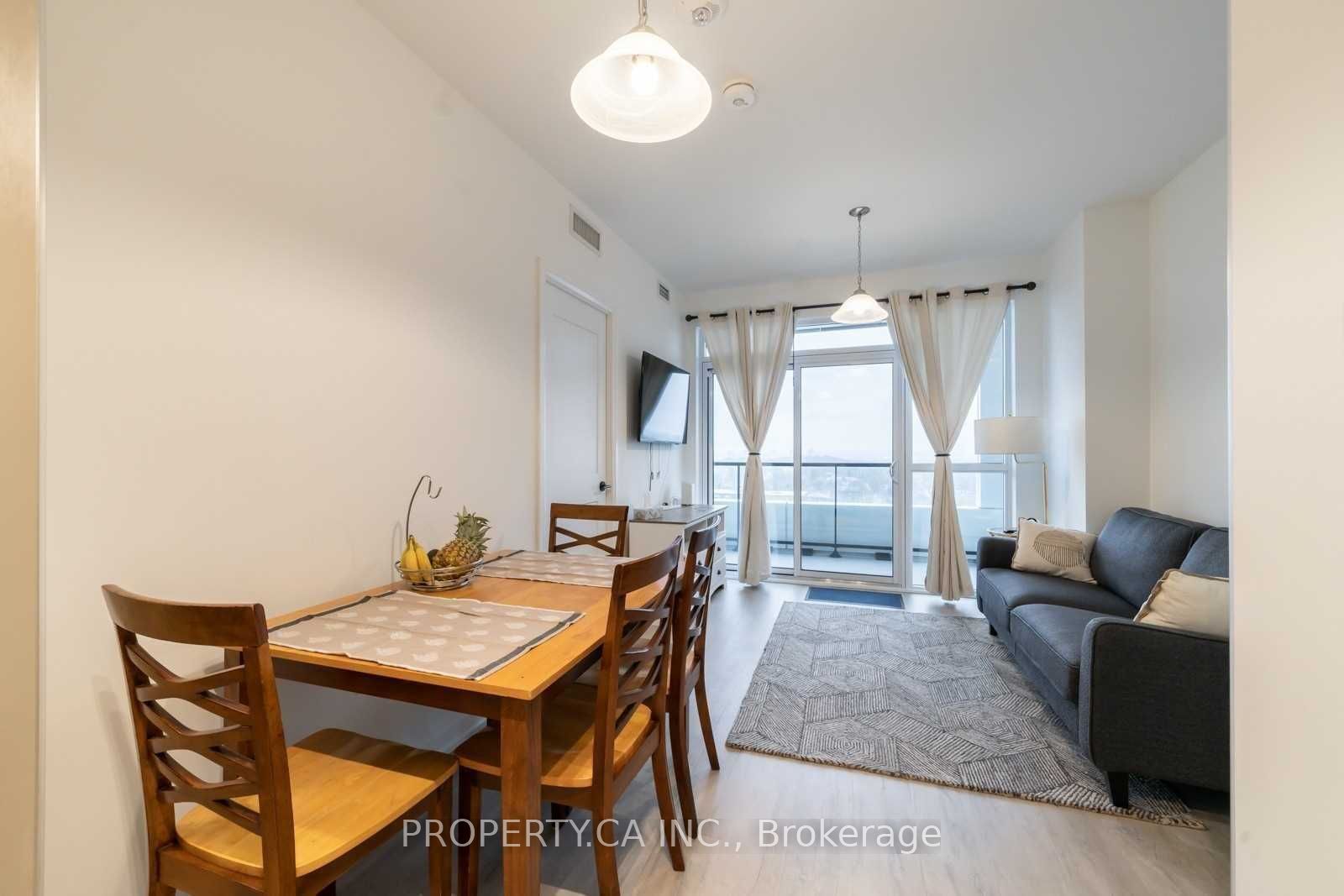 50 George Butchart Drive 605, Toronto, ON M3K 0C9 photo 3