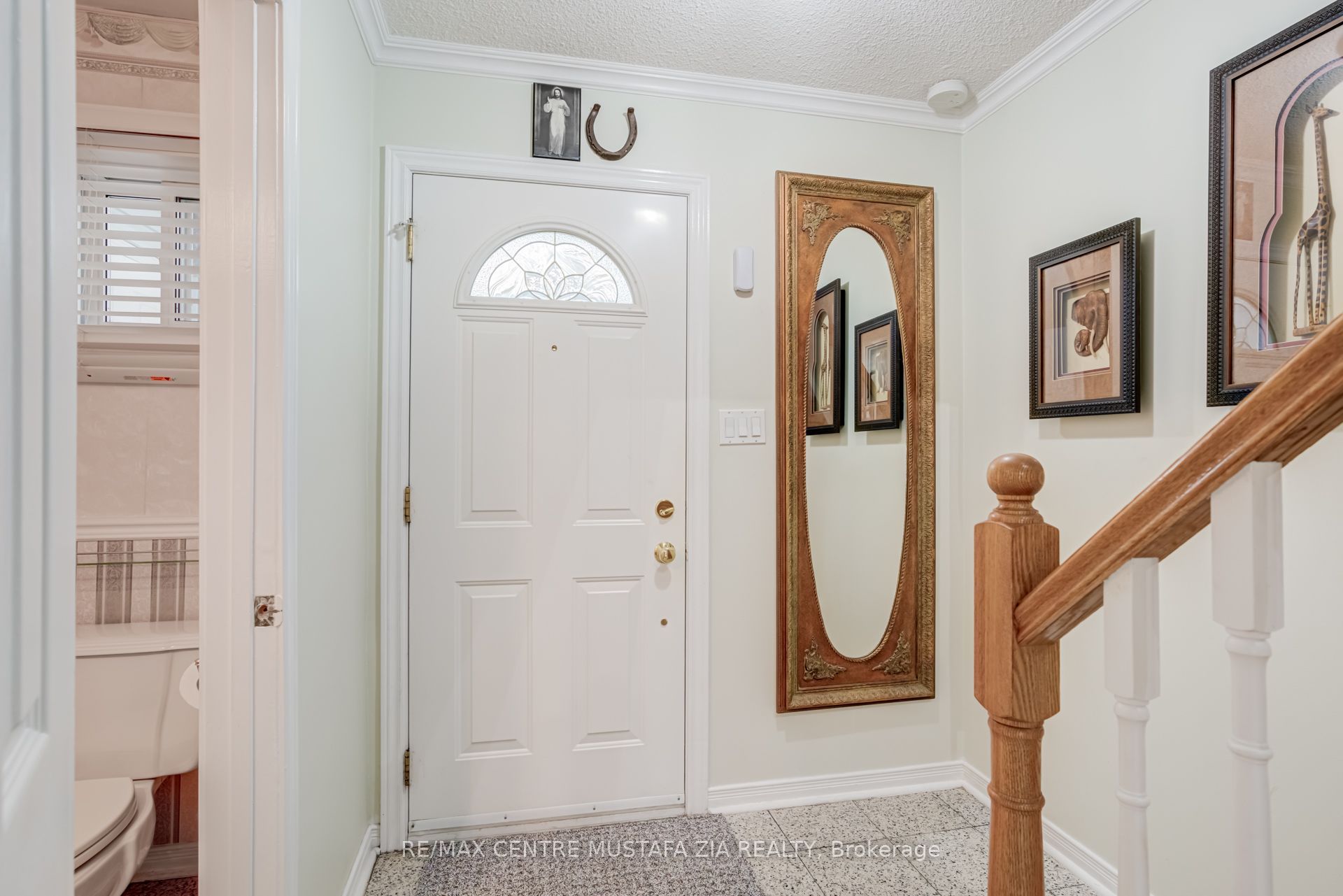 2440 Bromsgrove Road 100, Mississauga, ON L5J 4J7 photo 4