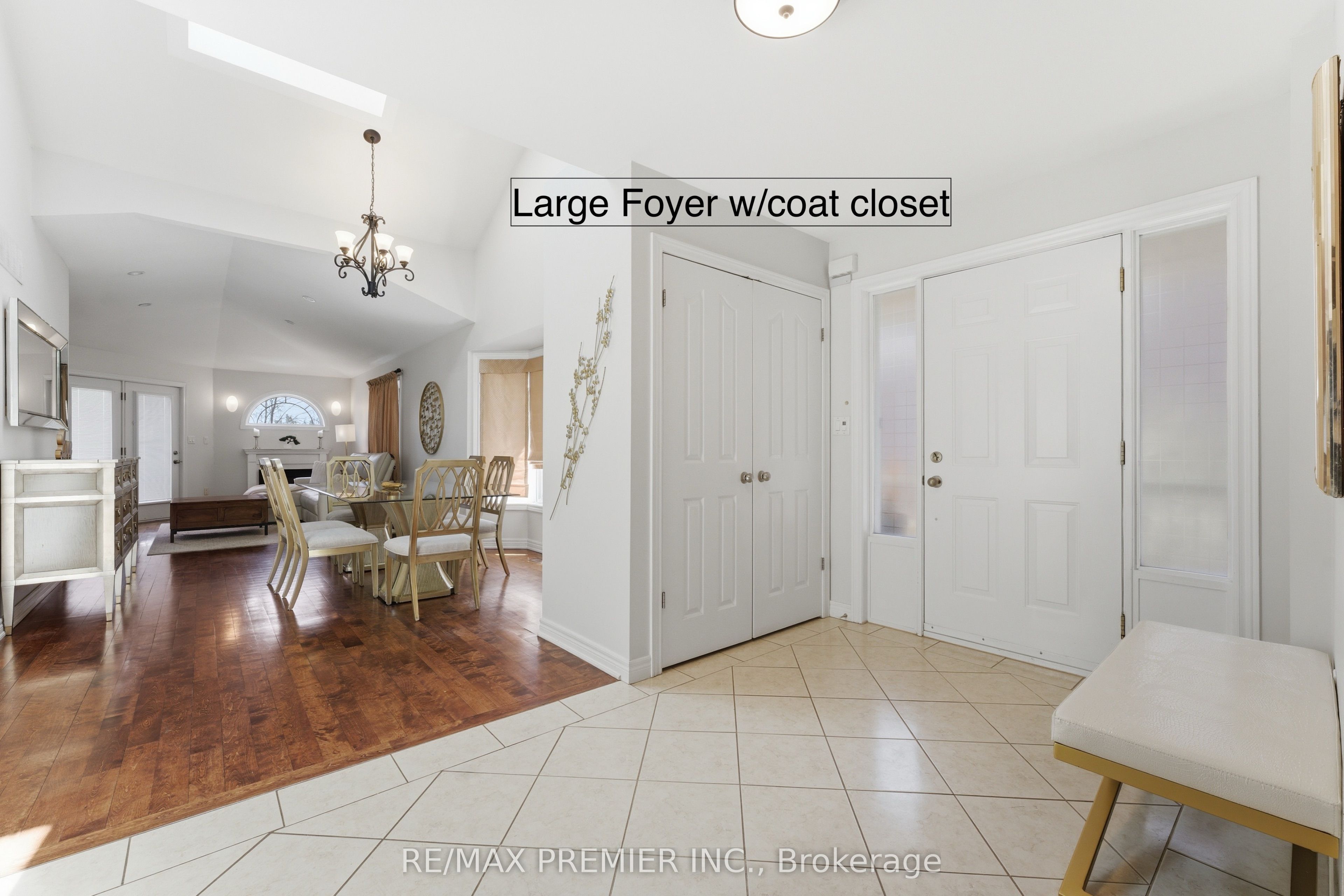 2304 Sovereign Street, Oakville, ON L6L 1L6 photo 4