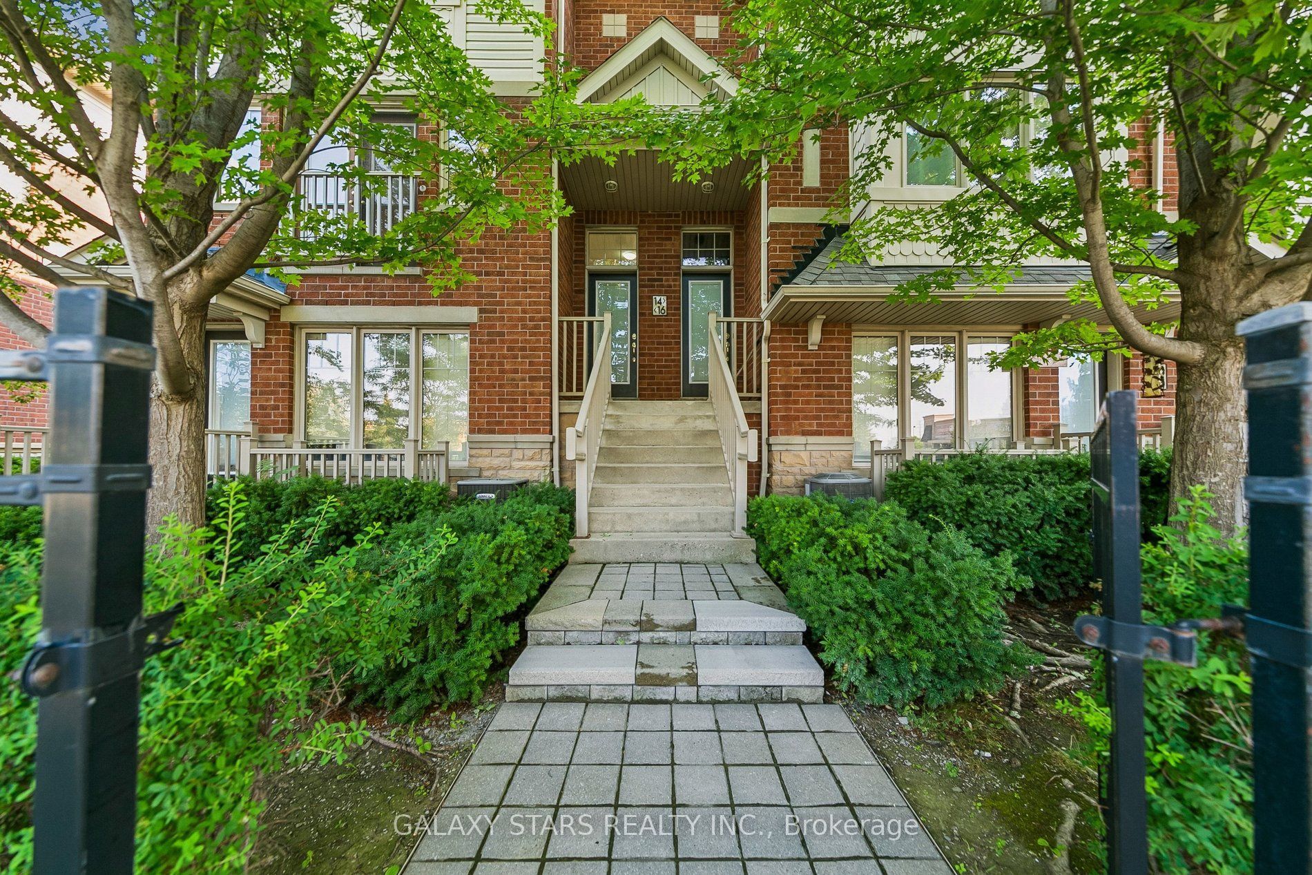5725 Tenth Line W 16, Mississauga, ON L5W 0P7
