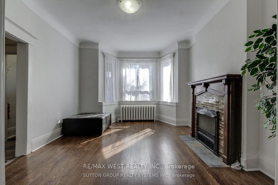 328 High Park Avenue, Toronto, ON M6P 2S7 photo 3