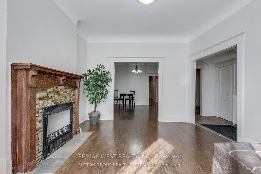328 High Park Avenue, Toronto, ON M6P 2S7 photo 4
