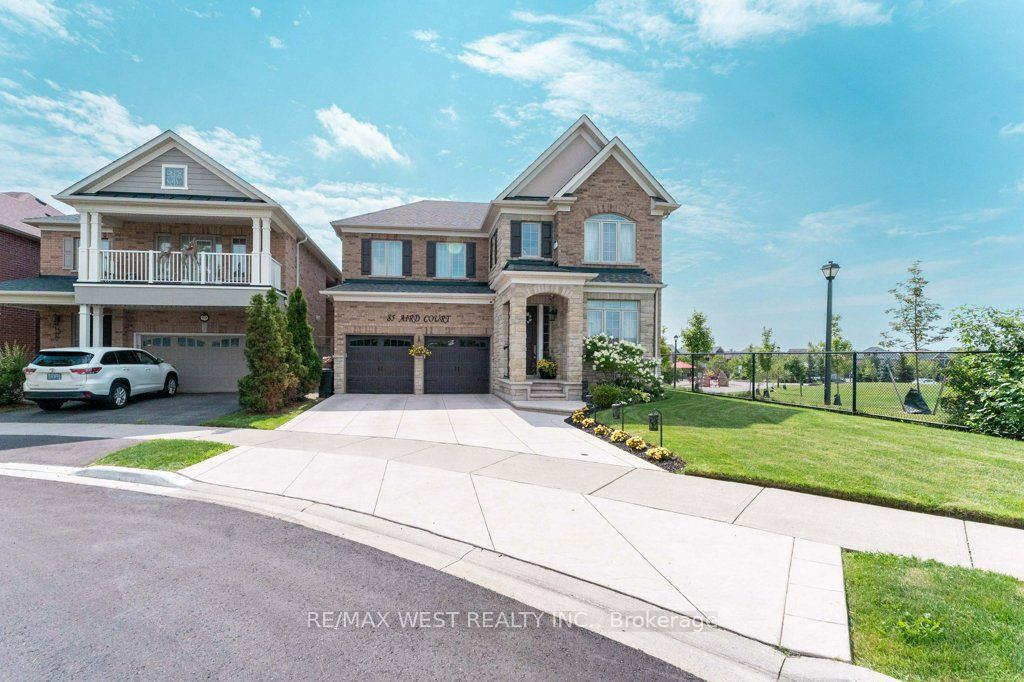 85 Aird Court, Milton, ON L9T 8B6