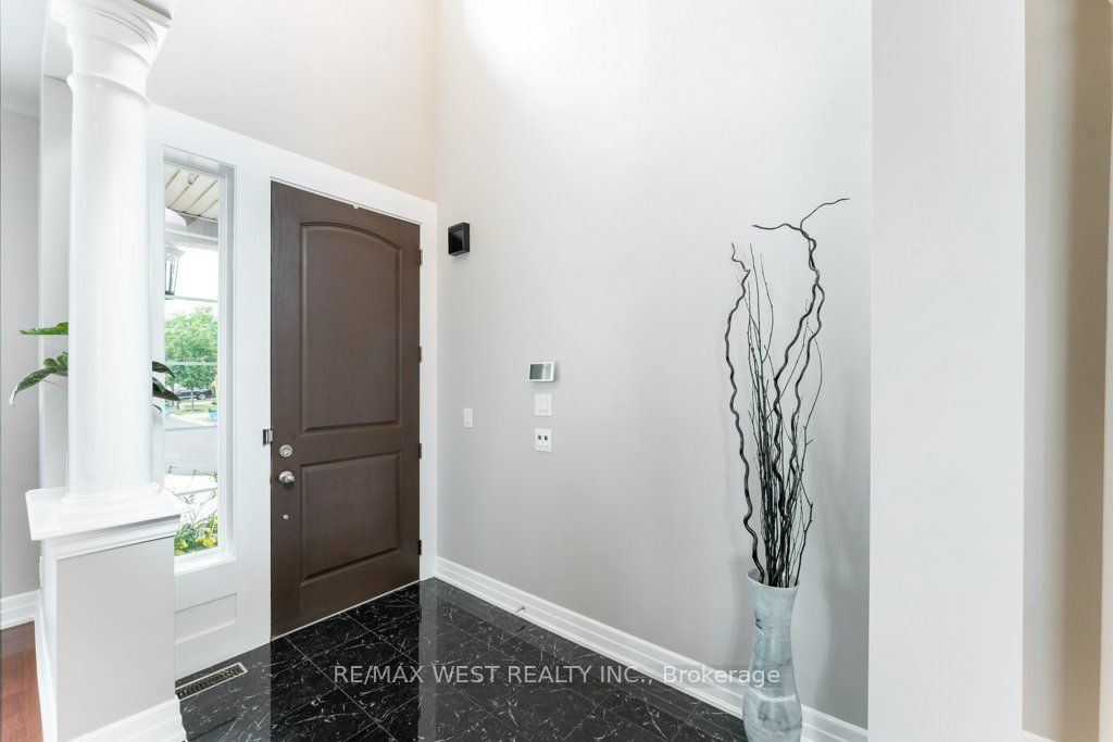85 Aird Court, Milton, ON L9T 8B6 photo 5