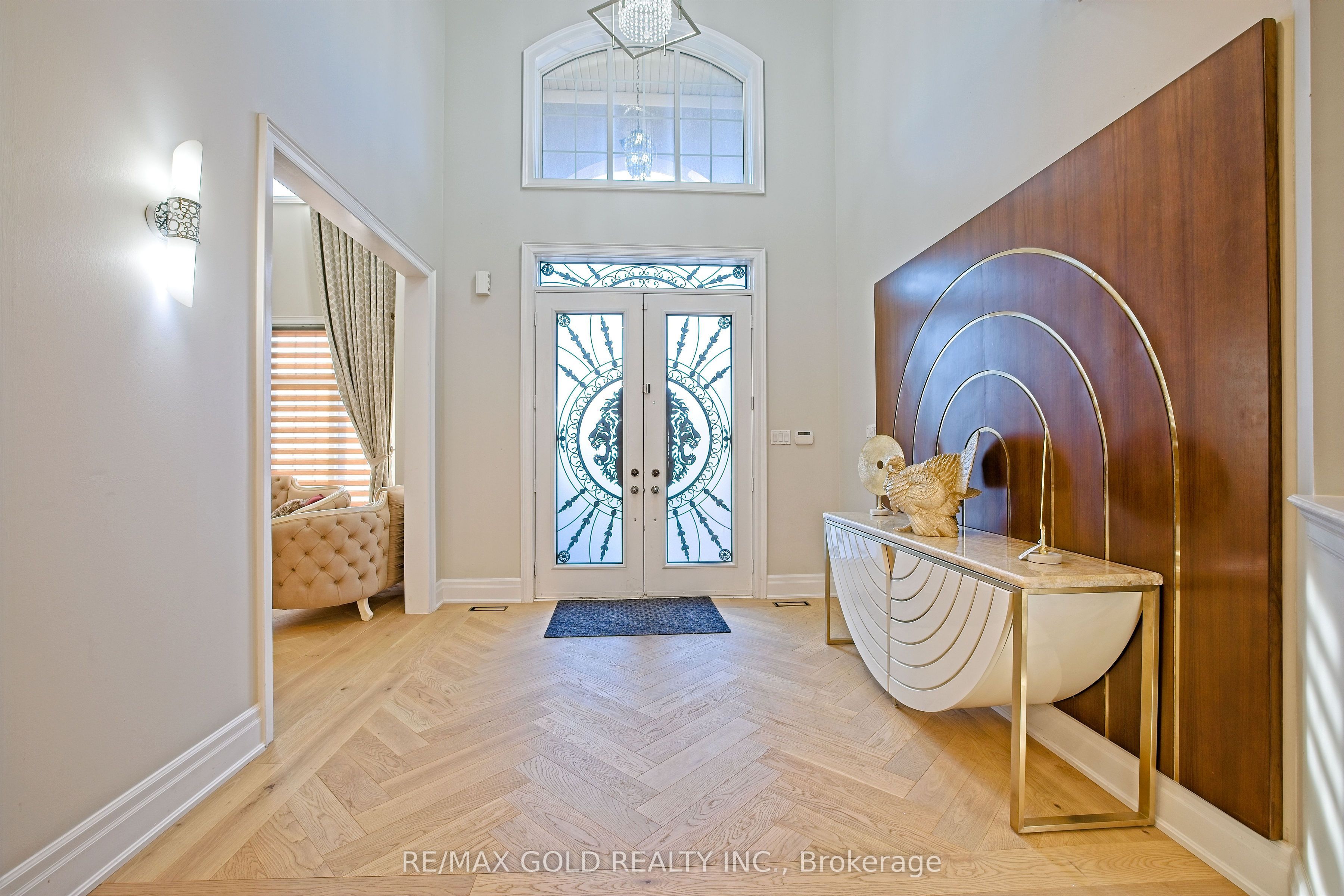 9 Lauderhill Road, Brampton, ON L6P 2Z1 photo 3