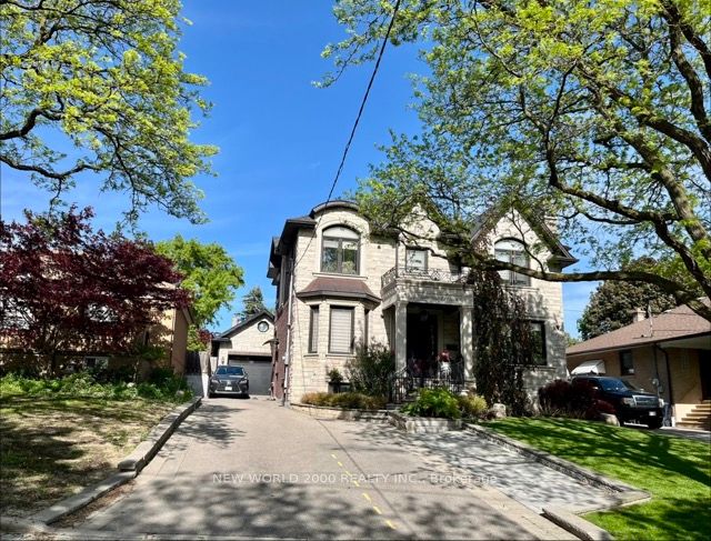 21 Flamingo Crescent Unit 1, Toronto, ON M6M 4E9