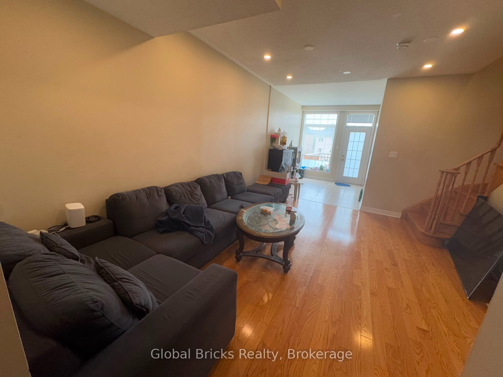 34 Pefferlaw Circle, Brampton, ON L6Y 0K1 photo 4