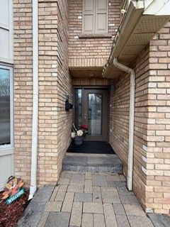 2133 Heidi Avenue, Burlington, ON L7M 3P4 photo 2