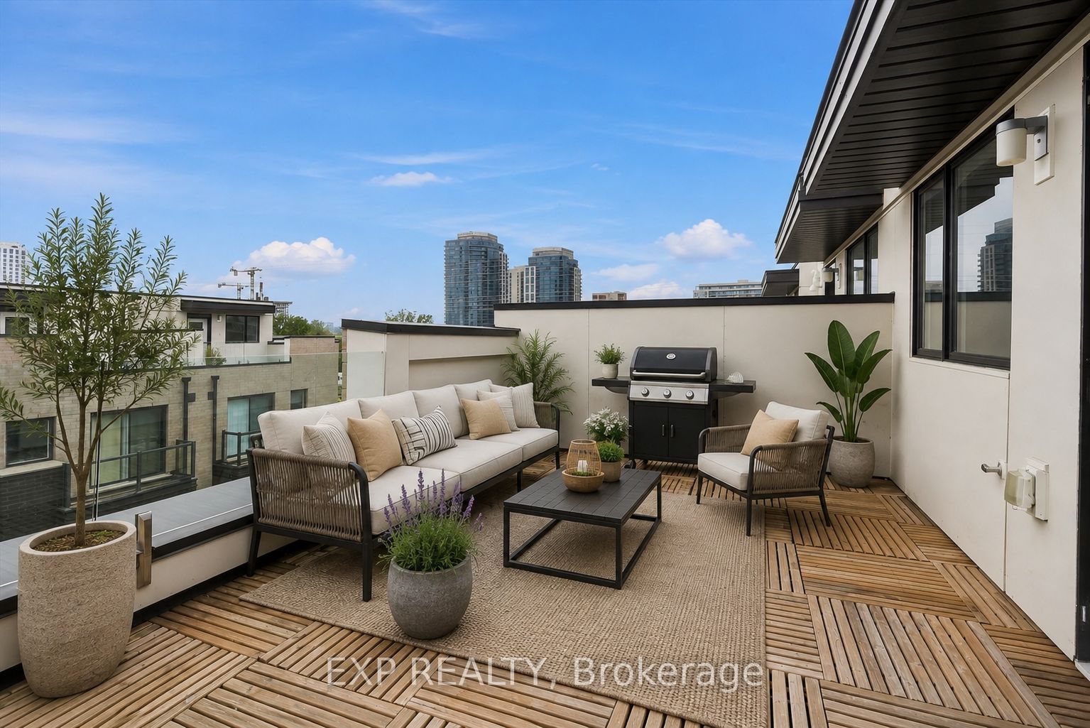28 Fieldway Road 58, Toronto, ON M8Z 0E3