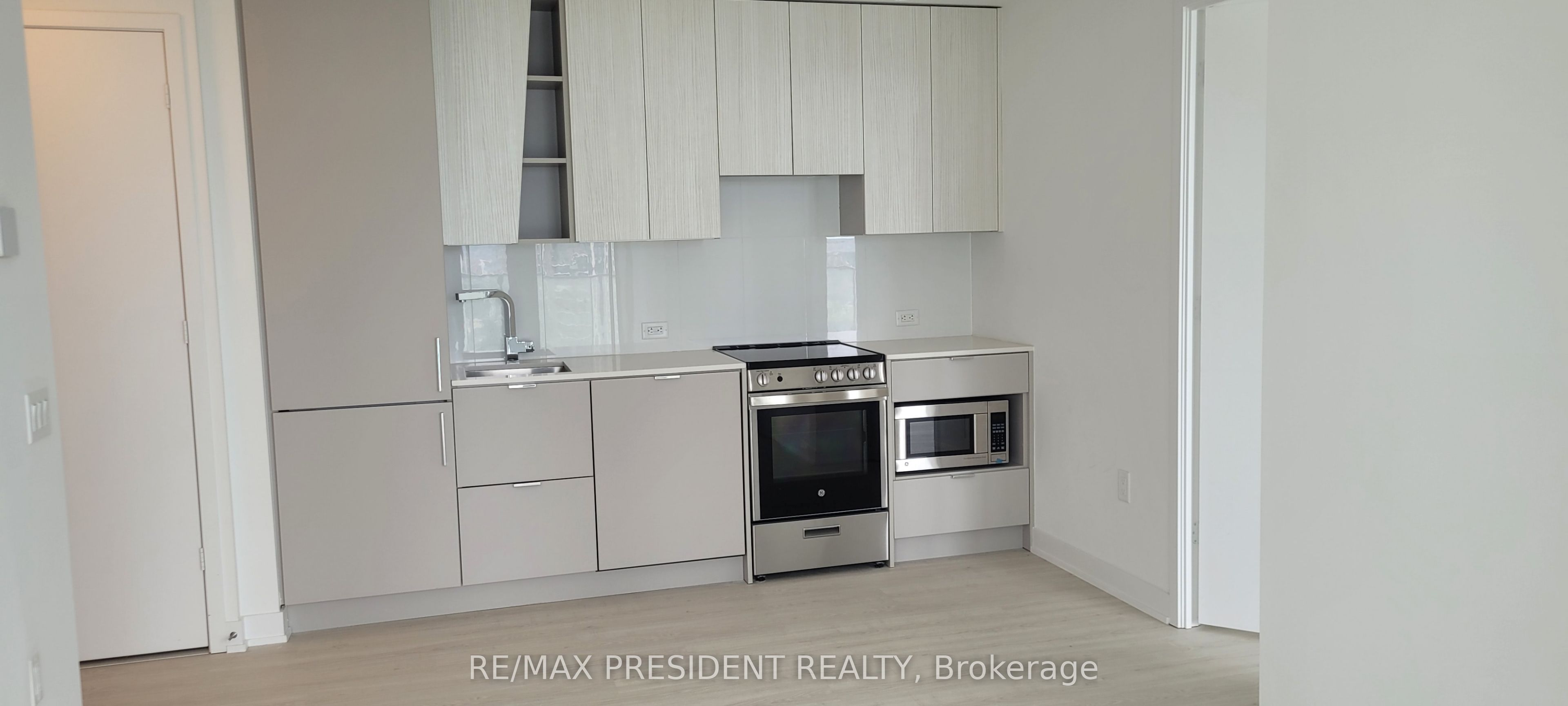 3883 Quartz Road W 1501, Mississauga, ON L5B 0M4 photo 4