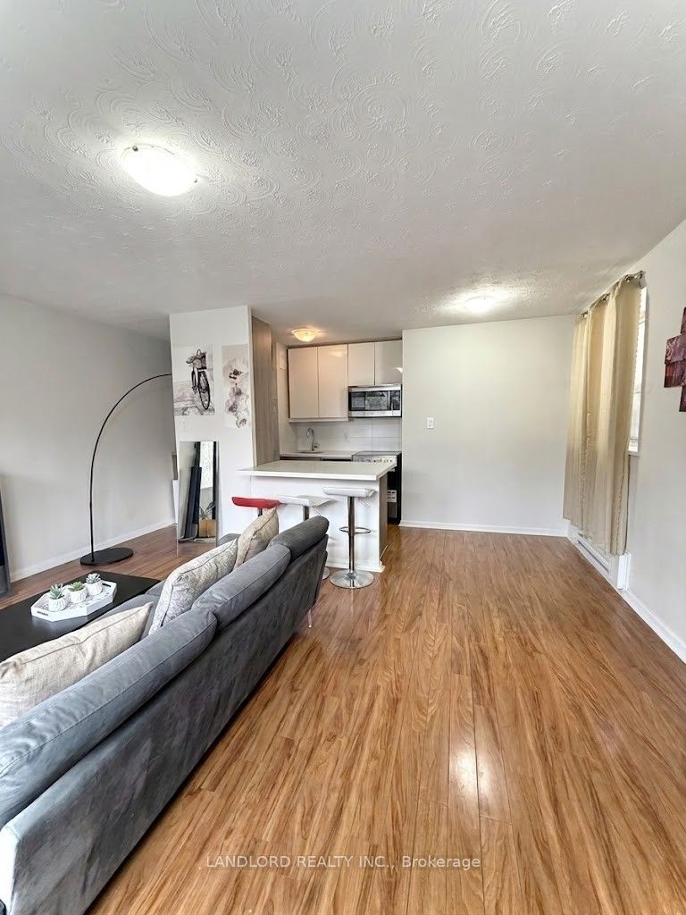 140 Springhurst Avenue 1, Toronto, ON M6K 1C1 photo 3