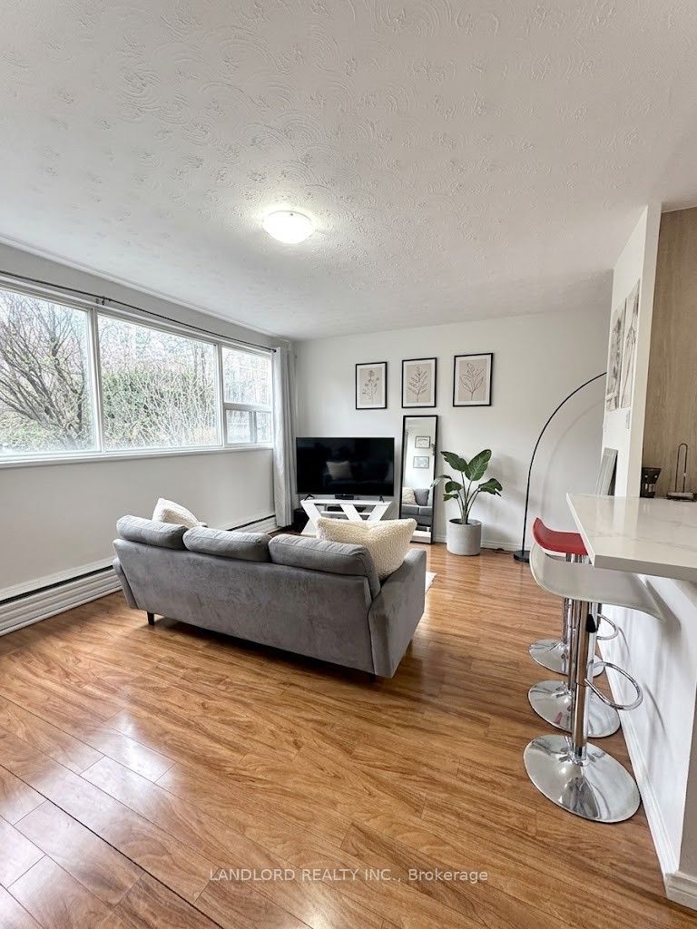 140 Springhurst Avenue 1, Toronto, ON M6K 1C1 photo 4