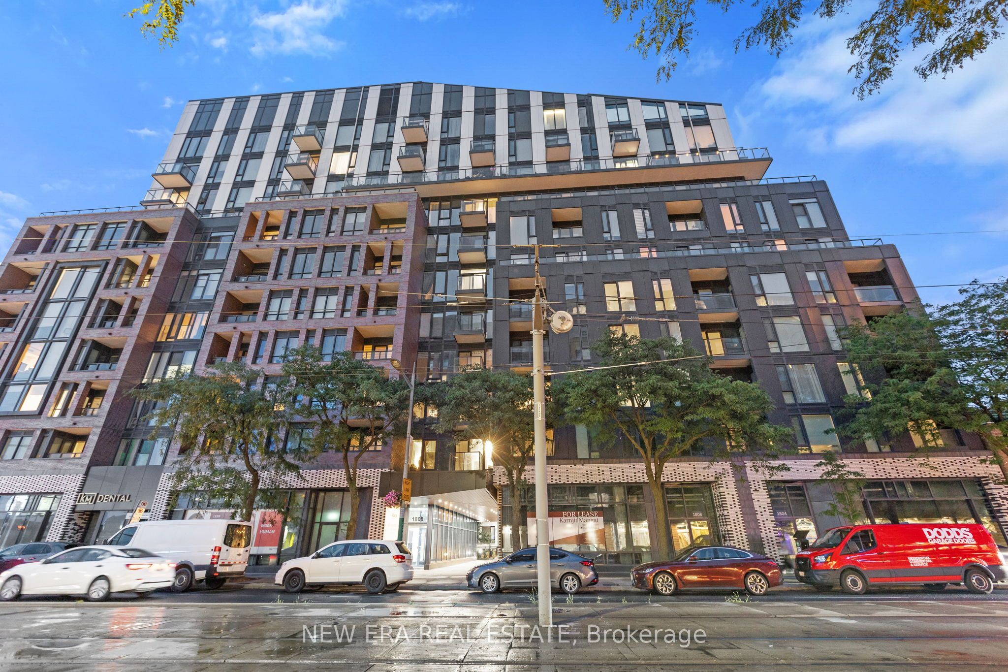1808 St. Clair Avenue W 301, Toronto, ON M6N 1J5 photo 3