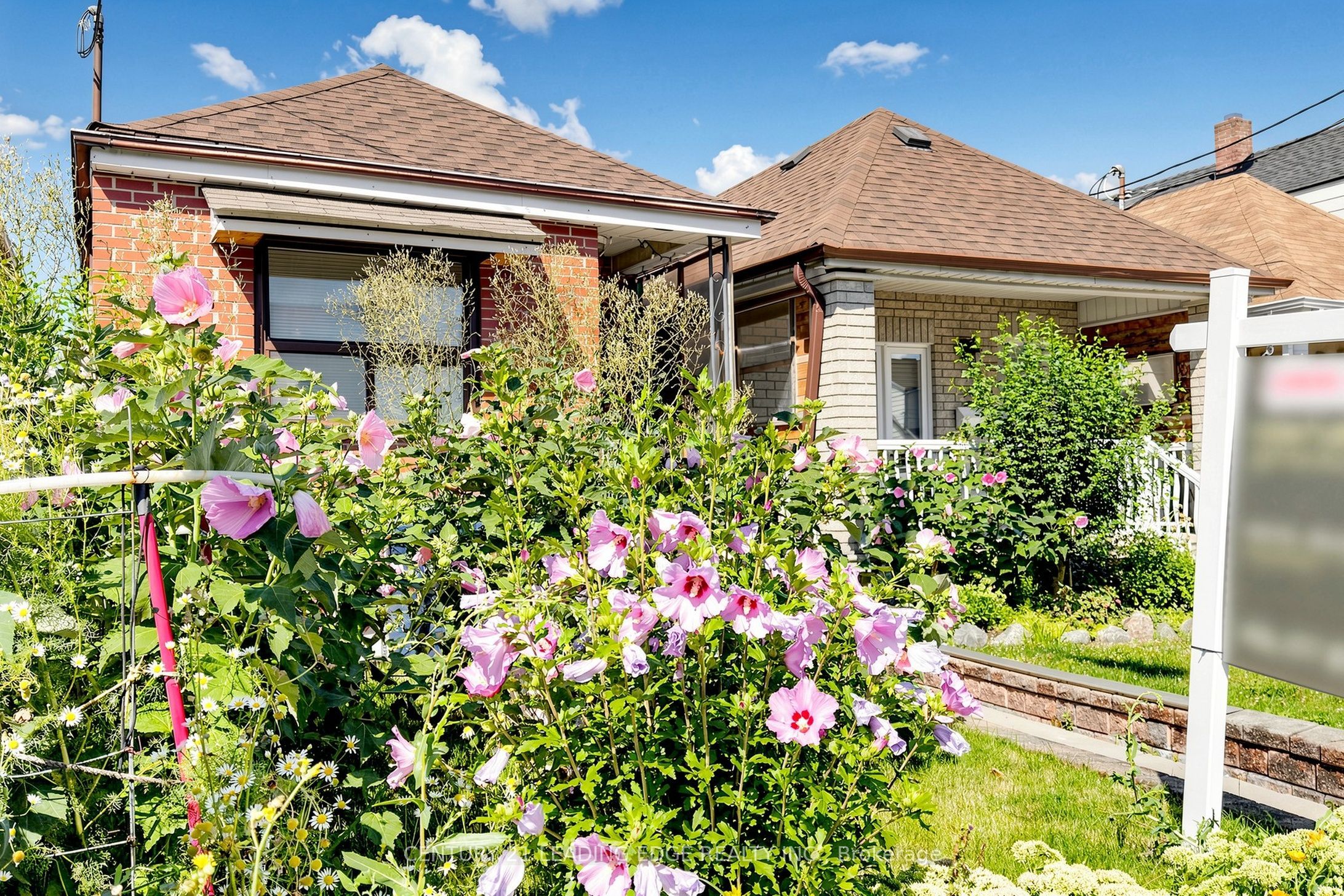 180 Gilbert Avenue, Toronto, ON M6E 4W5 photo 3