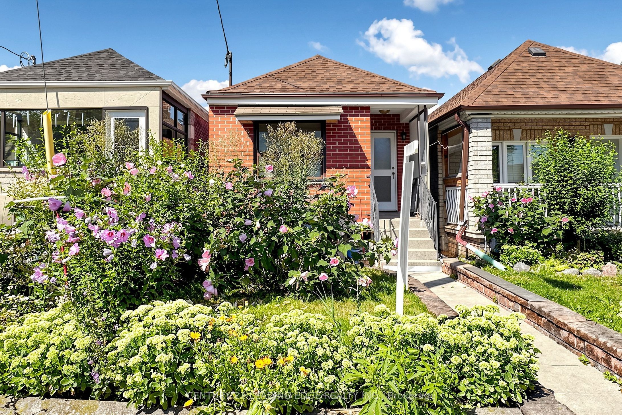 180 Gilbert Avenue, Toronto, ON M6E 4W5 photo 5