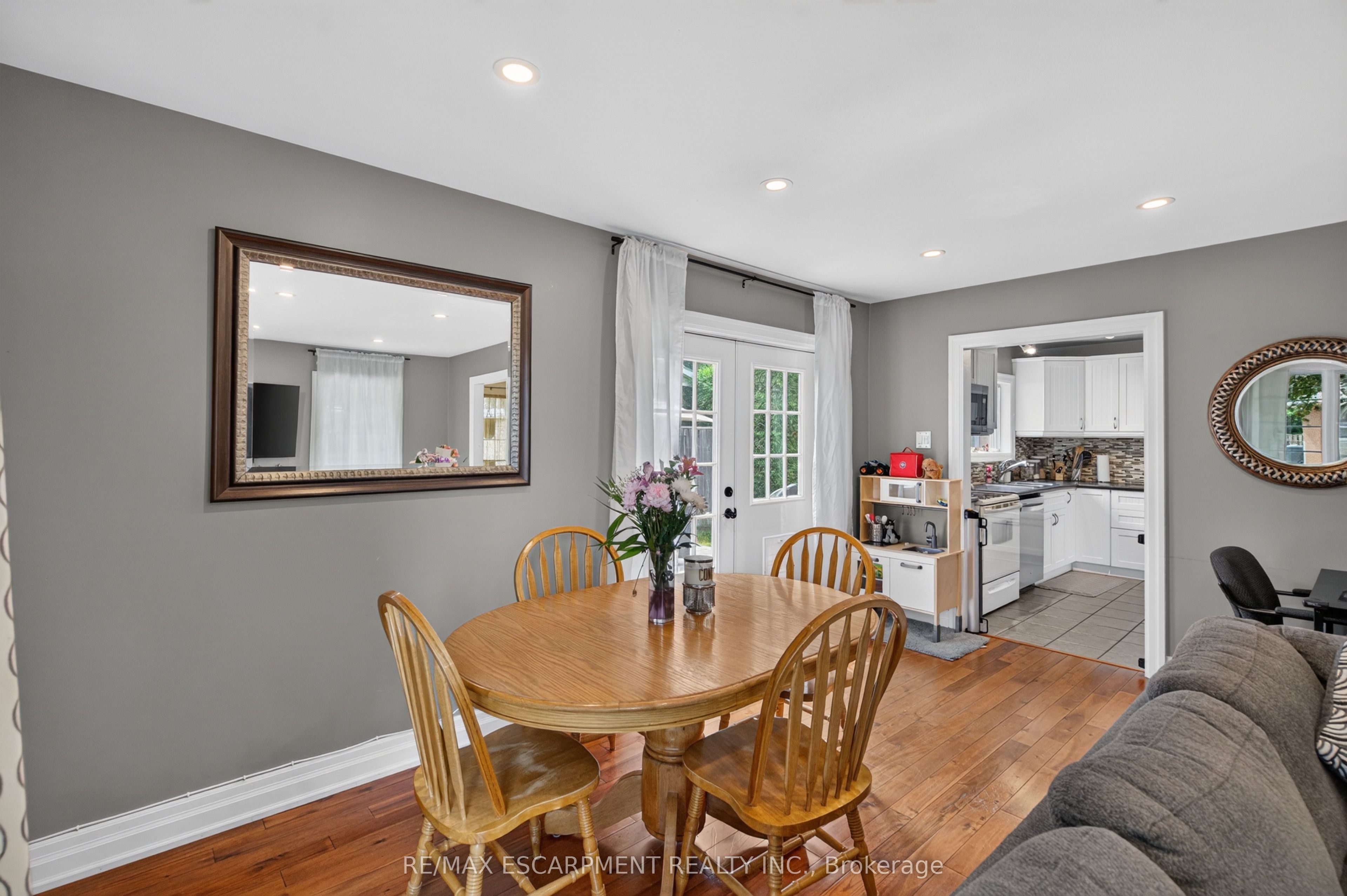 3 Cumbrian Court, Brampton, ON L6X 2J7 photo 5