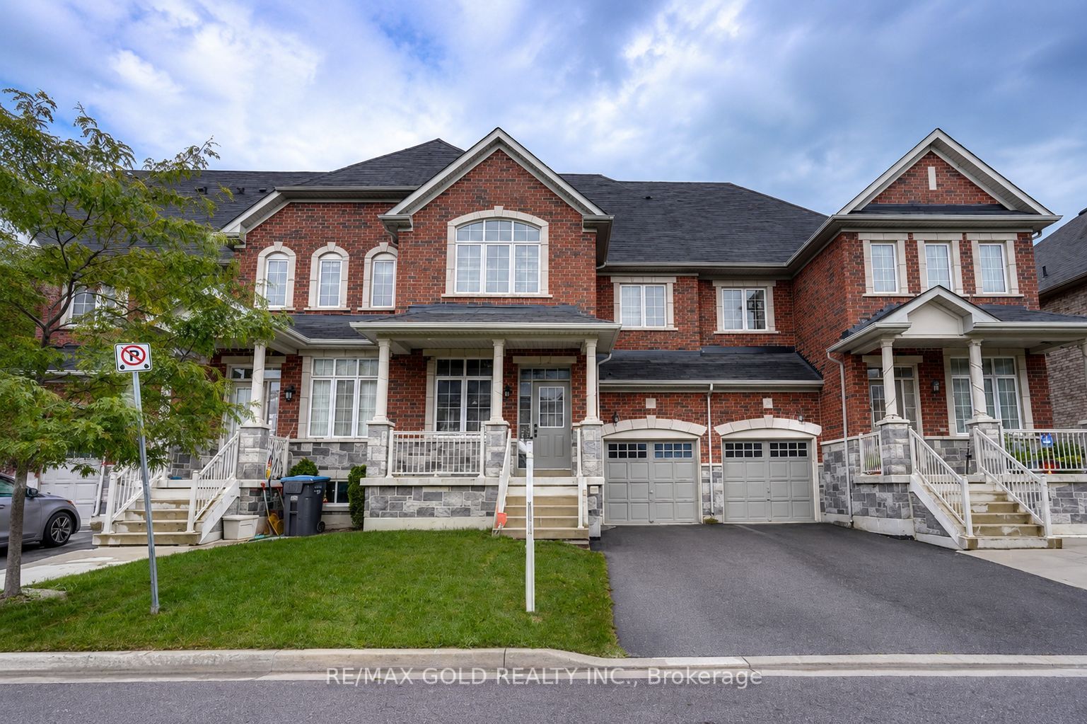 35 SAINT DENNIS Road, Brampton, ON L6R 3W7