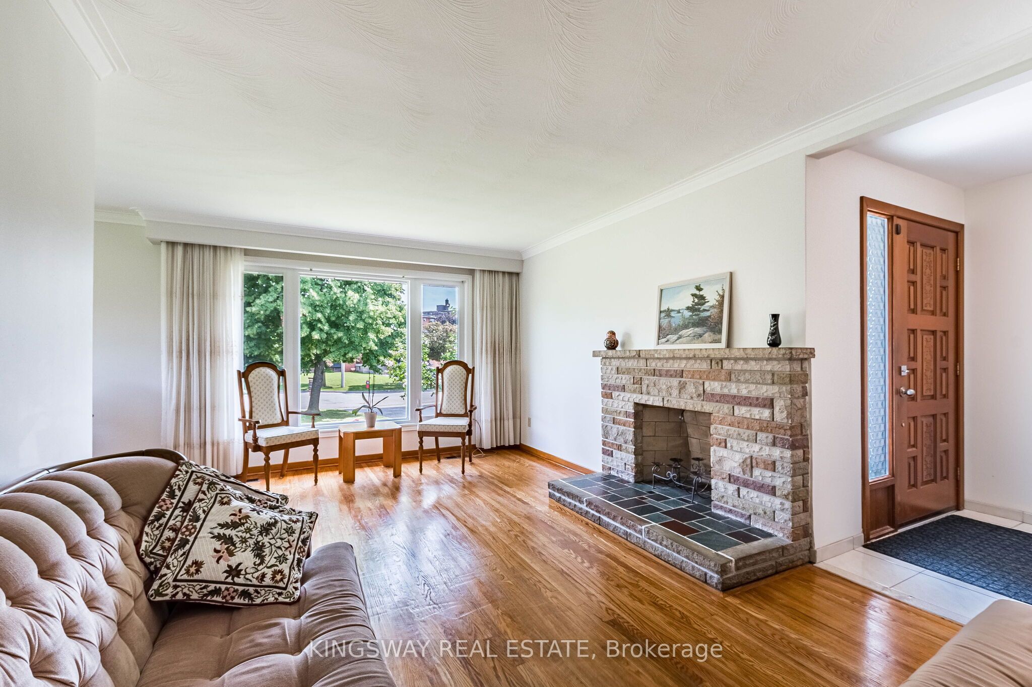163 Floradale Drive, Mississauga, ON L5B 1G2 photo 4