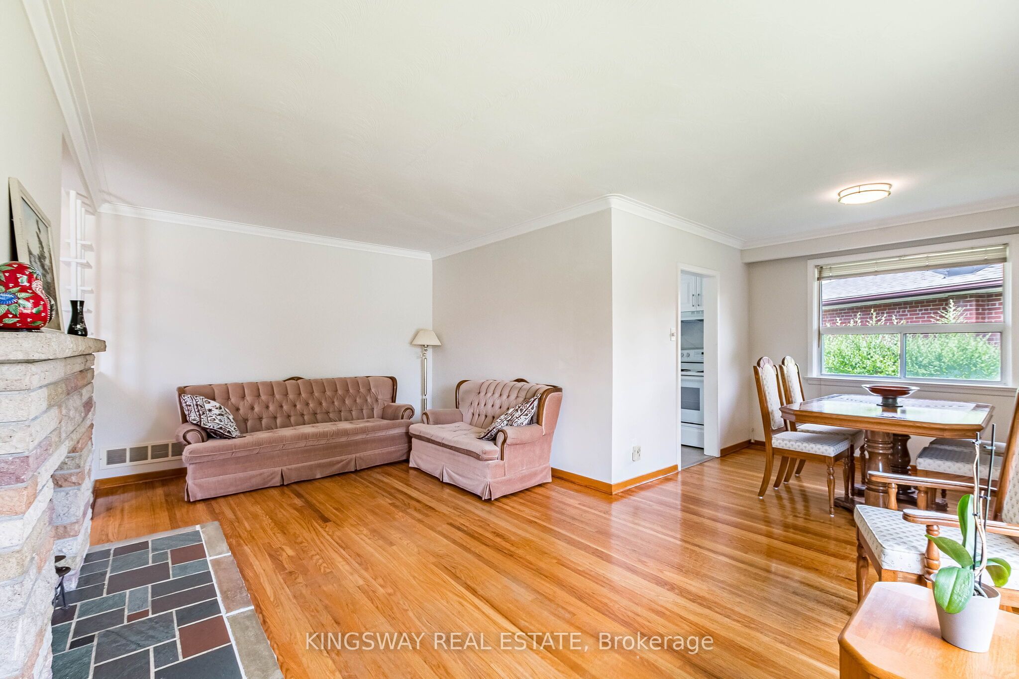 163 Floradale Drive, Mississauga, ON L5B 1G2 photo 5