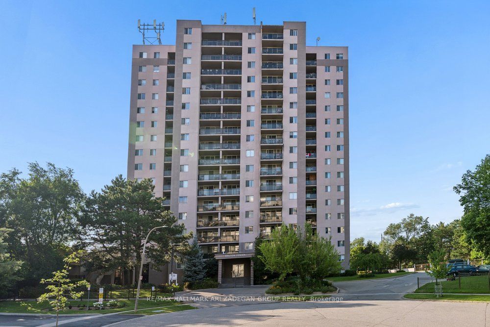 975 Warwick Court 1406, Burlington, ON L7T 3Z7
