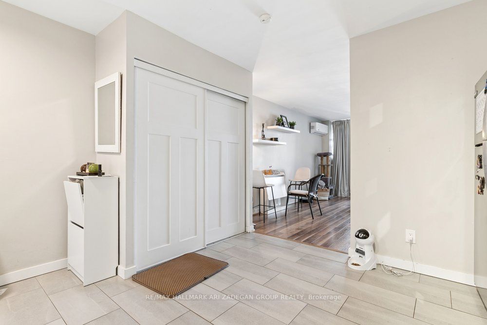 975 Warwick Court 1406, Burlington, ON L7T 3Z7 photo 5