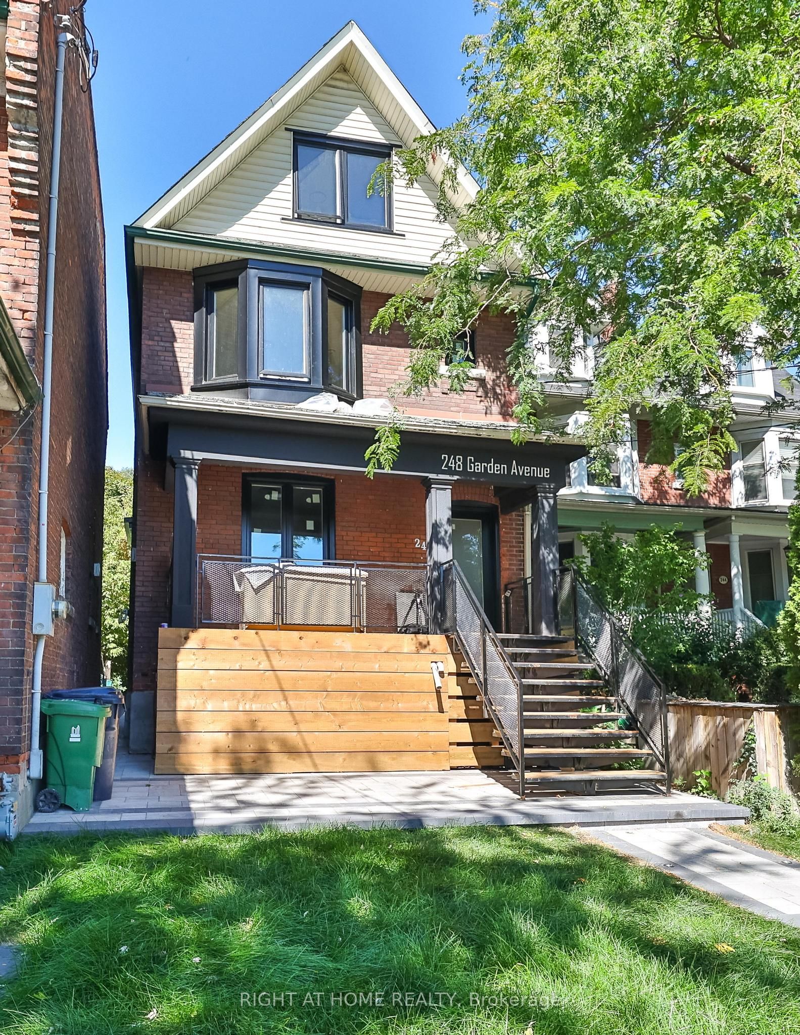 248 Garden Avenue Lower, Toronto, ON M6R 1J3