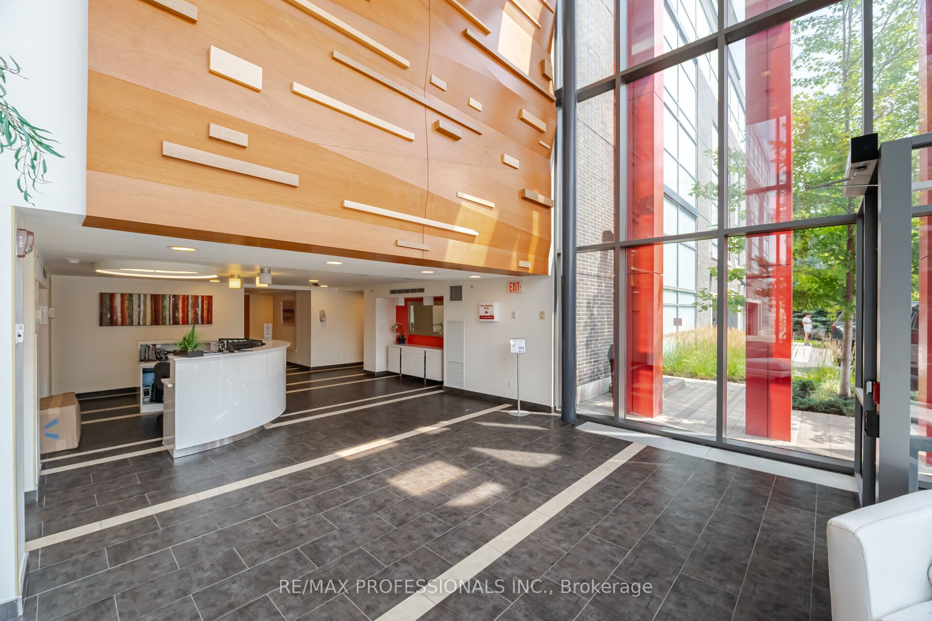 15 James Finlay Way 922, Toronto, ON M3M 0B3 photo 5