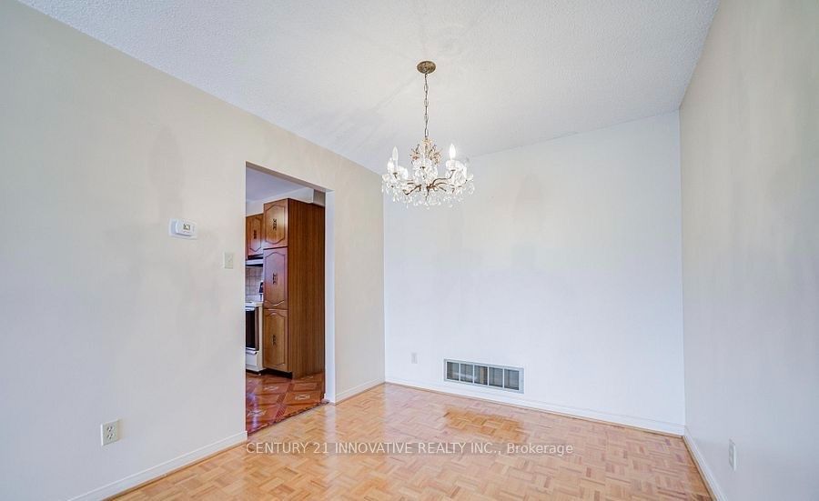 9 Capstan Court, Toronto, ON M3L 2M9 photo 3