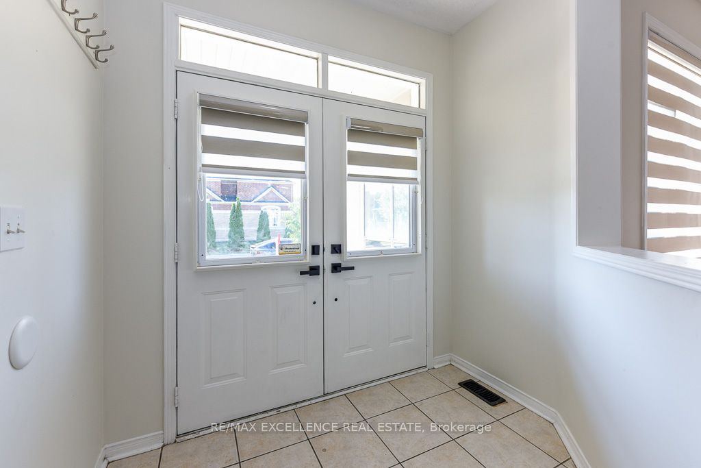 44 Overture Lane, Brampton, ON L6S 6H8 photo 5