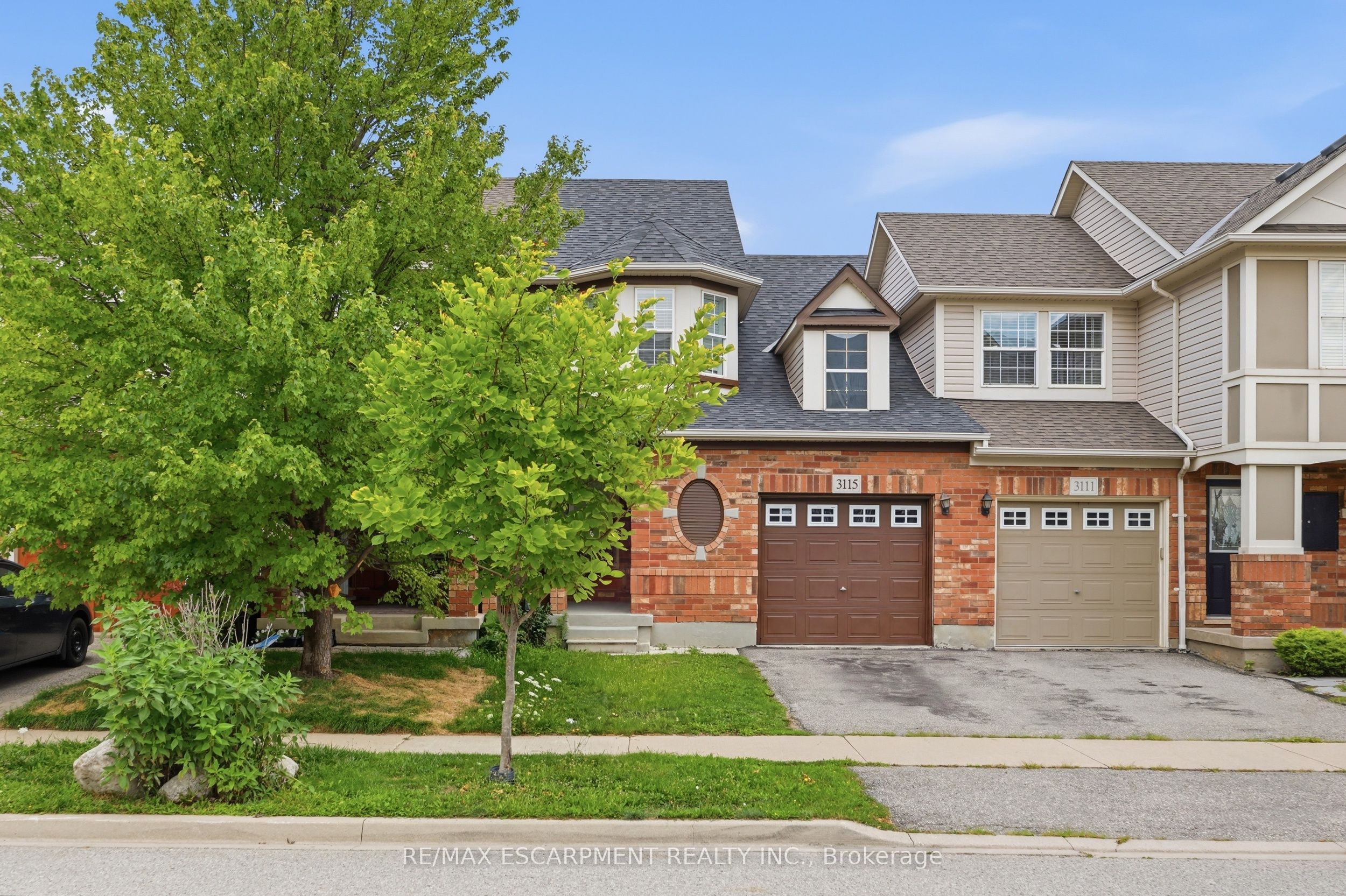 3115 Edgar Avenue, Burlington, ON L7M 0A6 photo 2