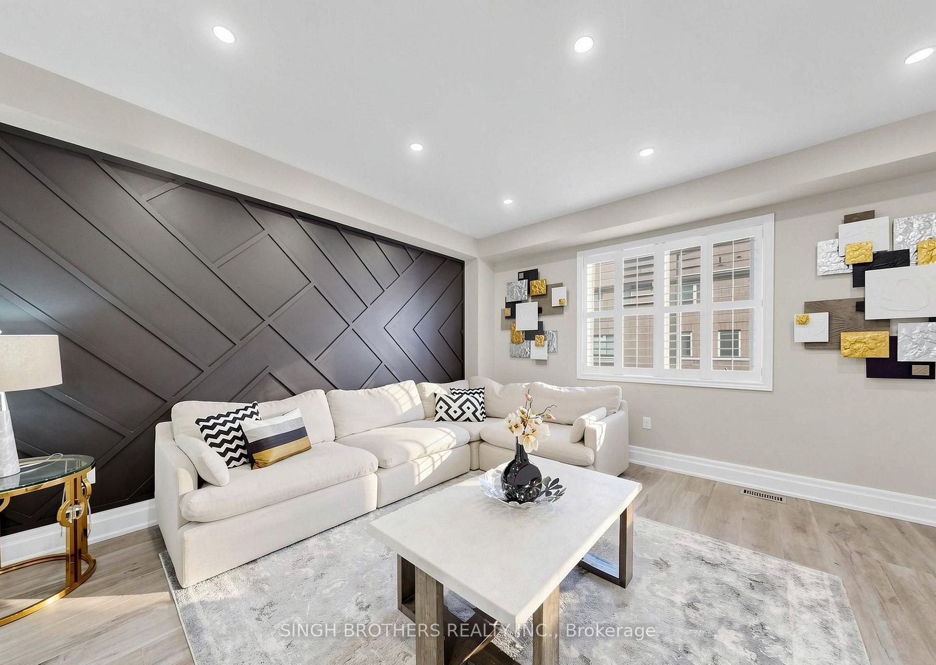 1321 Granrock Crescent, Mississauga, ON L5V 0E1 photo 4
