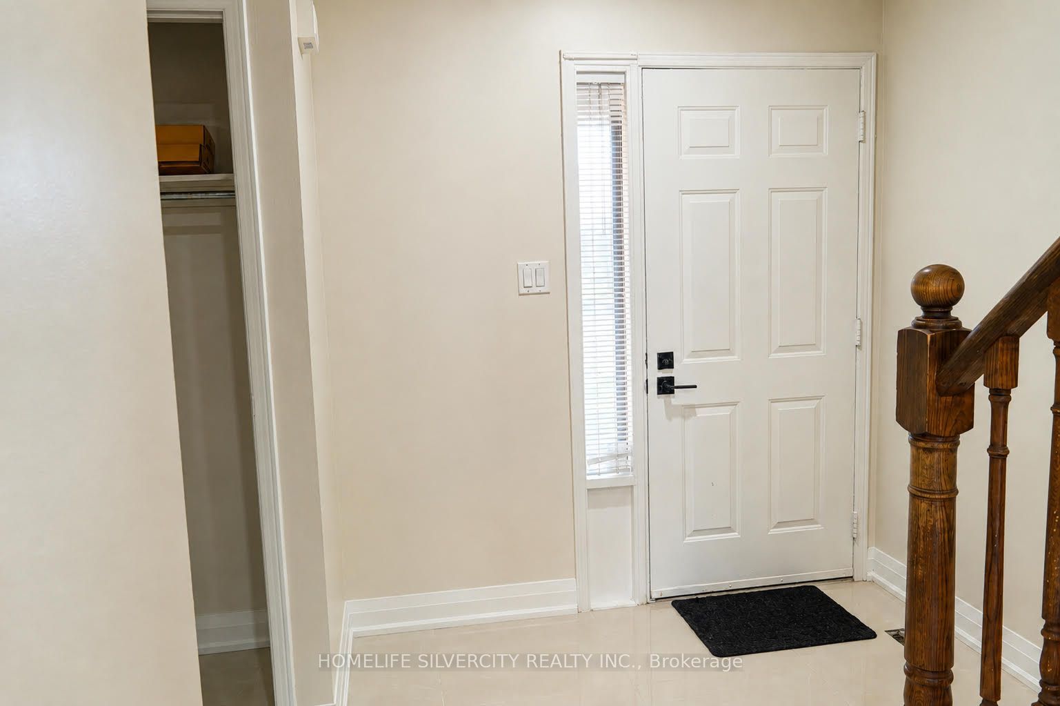 16 Norwood Place, Brampton, ON L6S 4W9 photo 3
