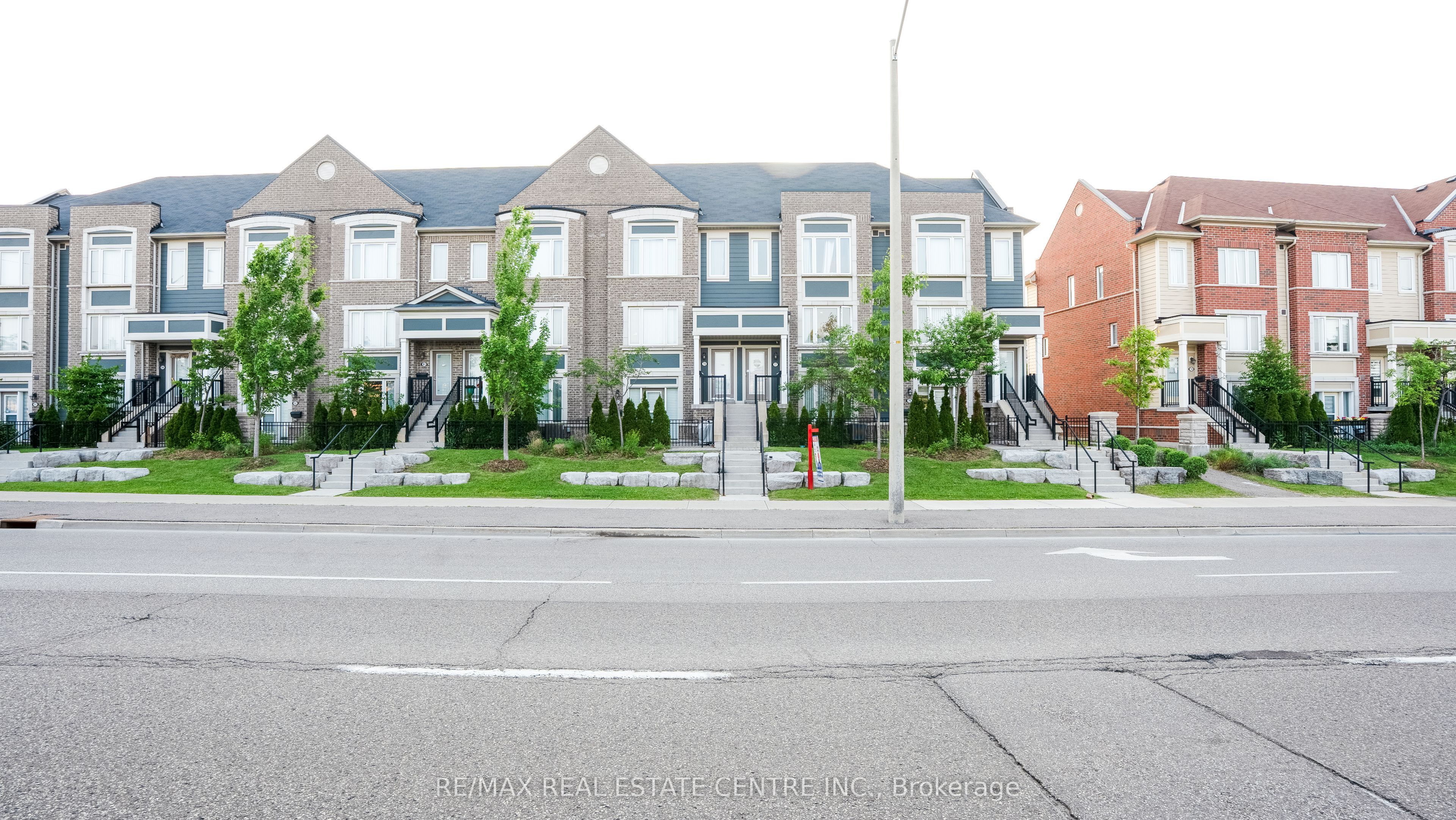 250 Sunny Meadow Boulevard 77, Brampton, ON L6R 3Y7 photo 5