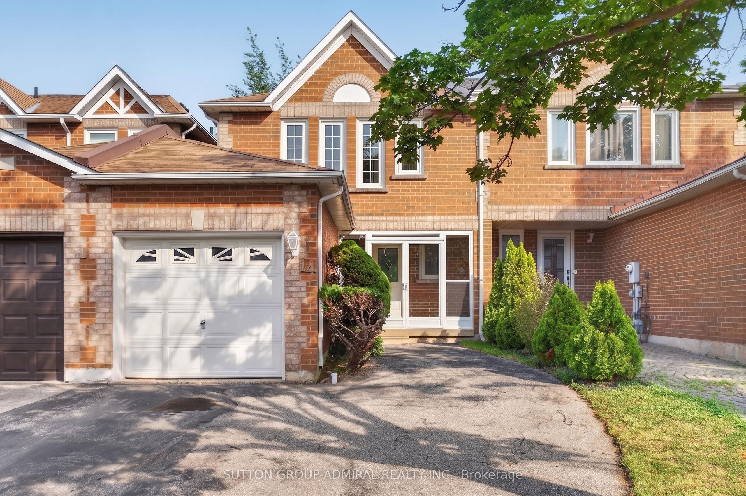 14 Mullis Crescent, Brampton, ON L6Y 4T3 photo 4