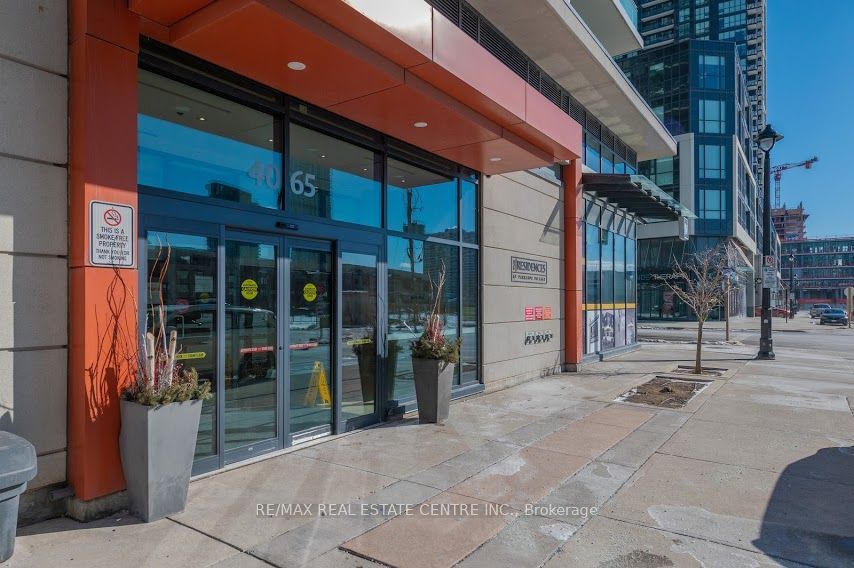 4065 Brickstone Mews 1204, Mississauga, ON L5B 0G3 photo 2