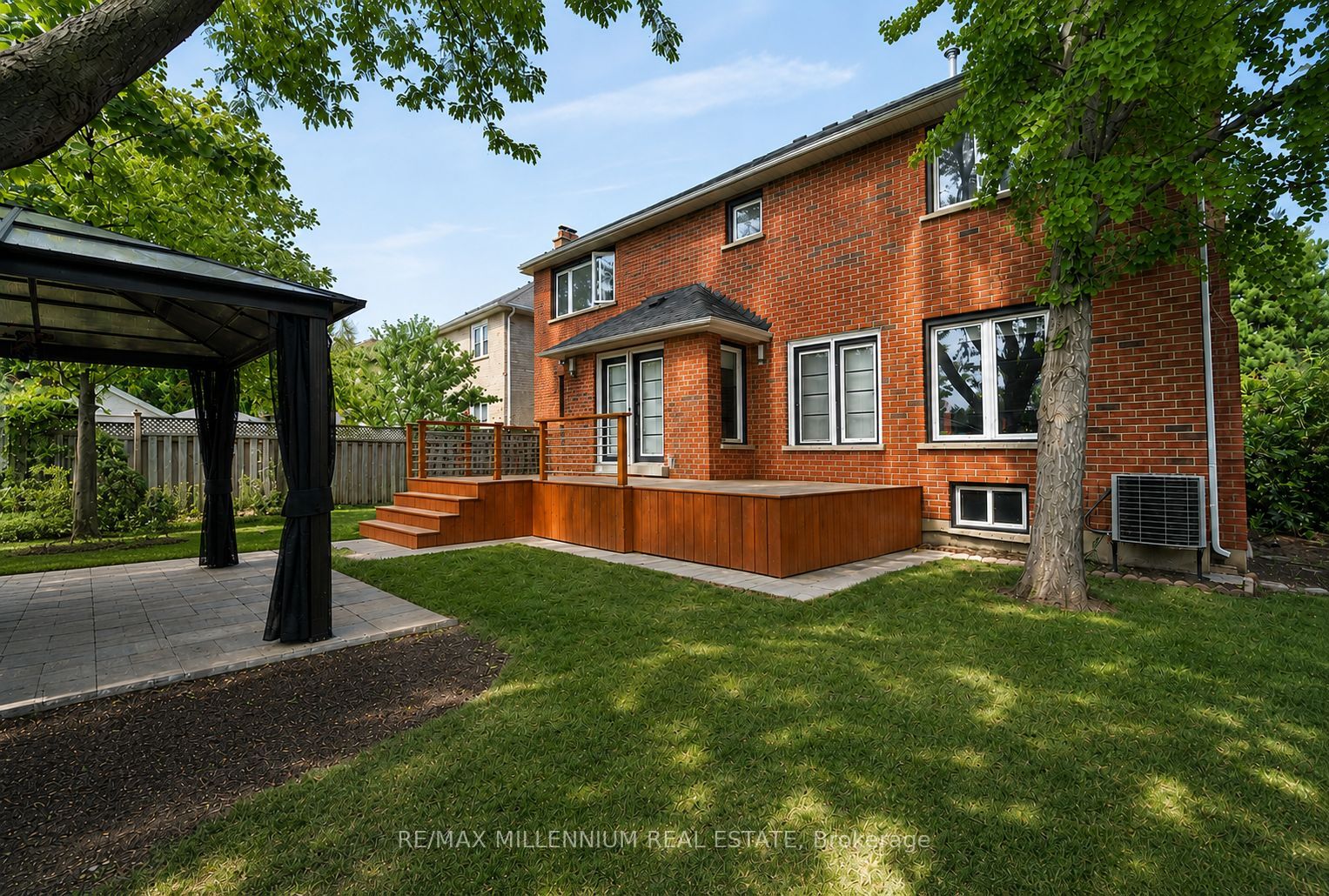 2776 Rosewood Lane, Oakville, ON L6J 7M4 photo 3
