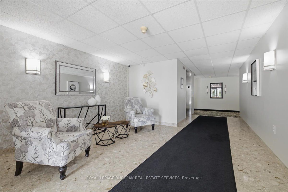 216 Plains Road W E305, Burlington, ON L7T 4K8 photo 3