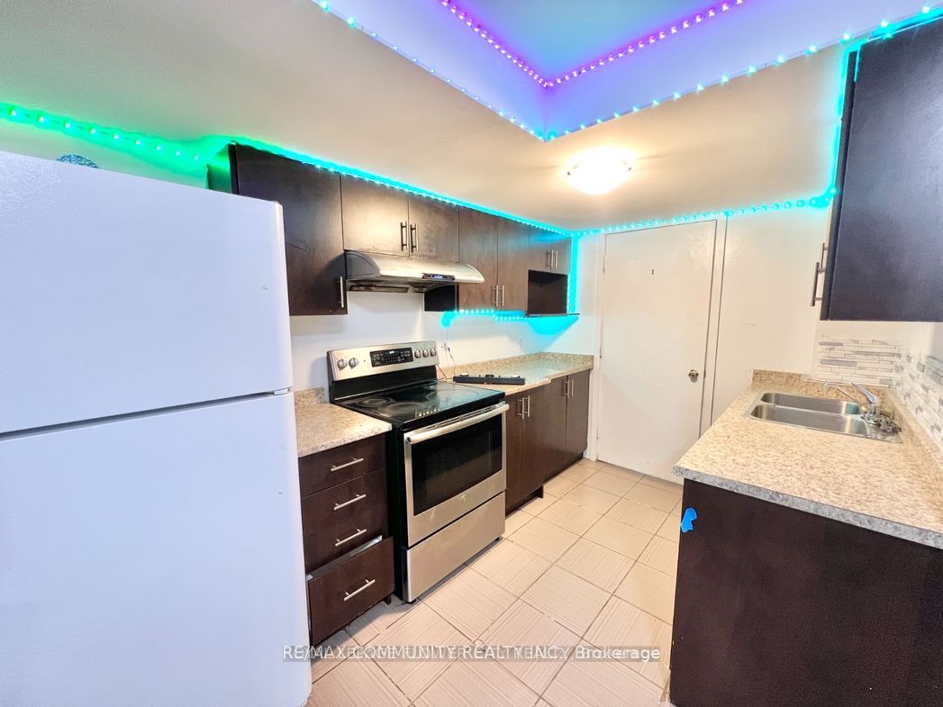 21 MIDVALE Road Bsmt, Brampton, ON L7A 2M9 photo 4