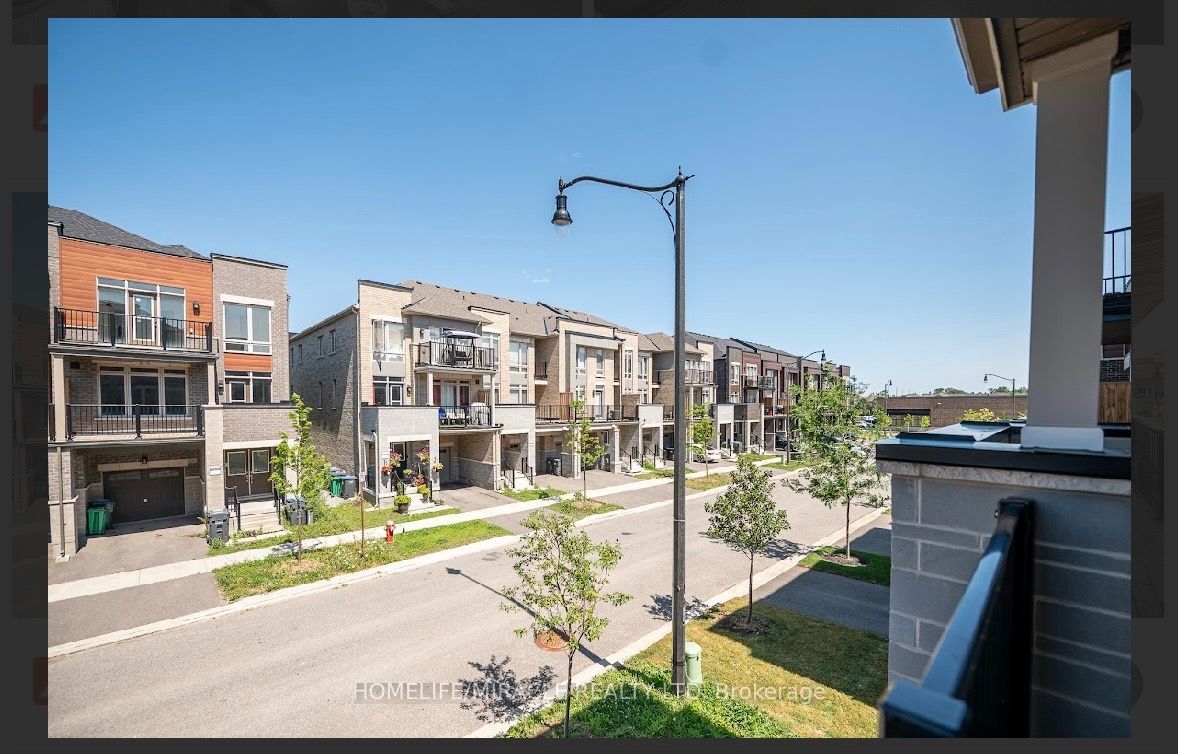 23 Arrowview Drive, Brampton, ON L7A 5H6