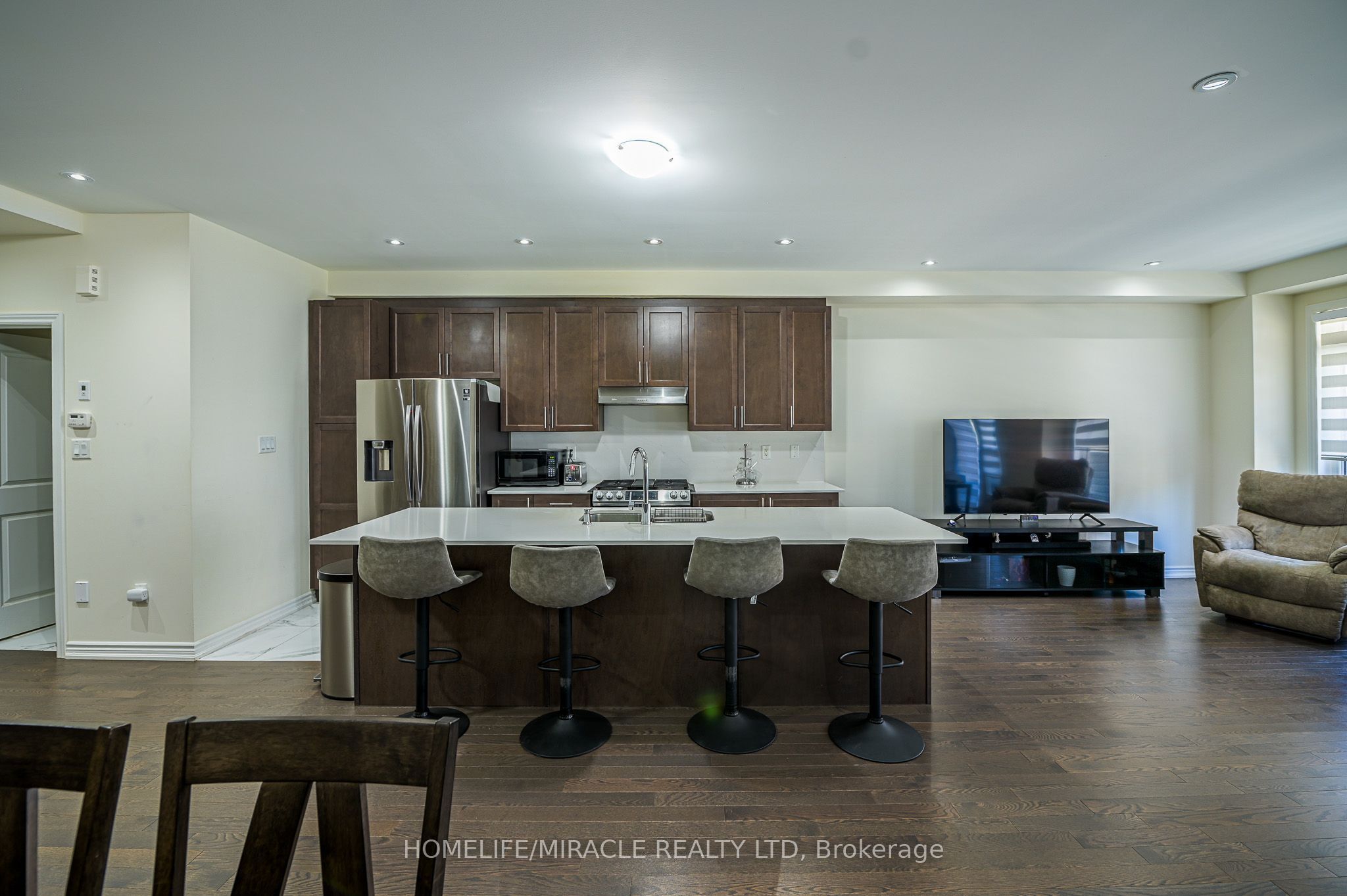 23 Arrowview Drive, Brampton, ON L7A 5H6 photo 5