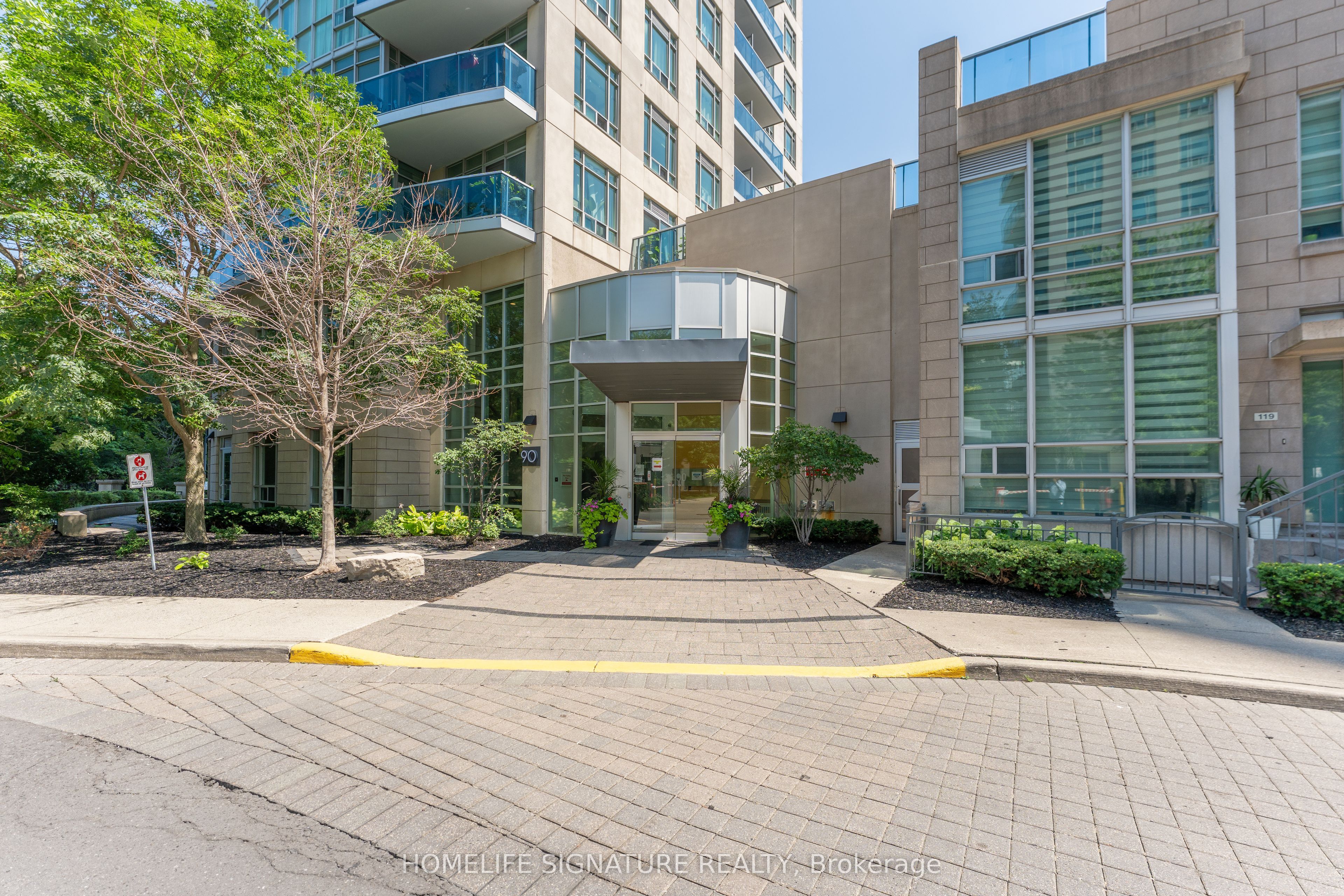 90 Absolute Avenue 307, Mississauga, ON L4Z 0A3 photo 4