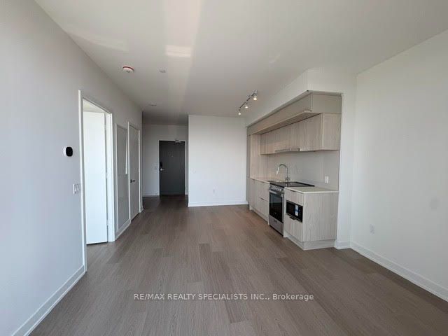 448 Burnhamthorpe Road W 5009, Mississauga, ON L5B 0R4 photo 3